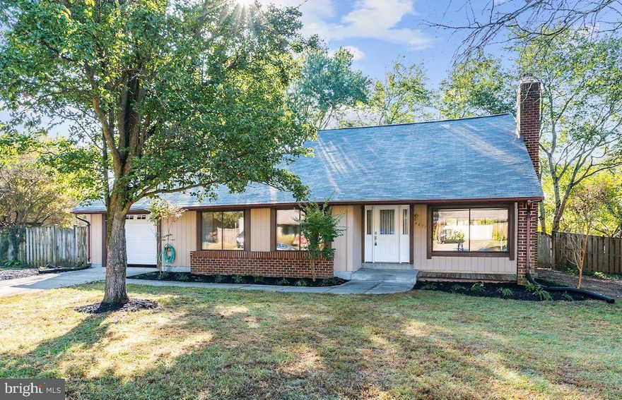 Gorgeous bright open living space in this completely renovated home. All new flooring, stone fireplace, new light fixtures throughout. New cabinetry, granite, SS appliances, and tile backsplash in kitchen. All bathrooms have tile showers, new vanities and tile floors. Main level has optional master and laundry. New upper level bedroom and ensuite bathroom could also be used as a family room. Great commuter location with metro bus stops nearby and Franconia Metro minutes away. Kingstowne Towne Center is very close with shopping, restaurants, movies and entertainment.