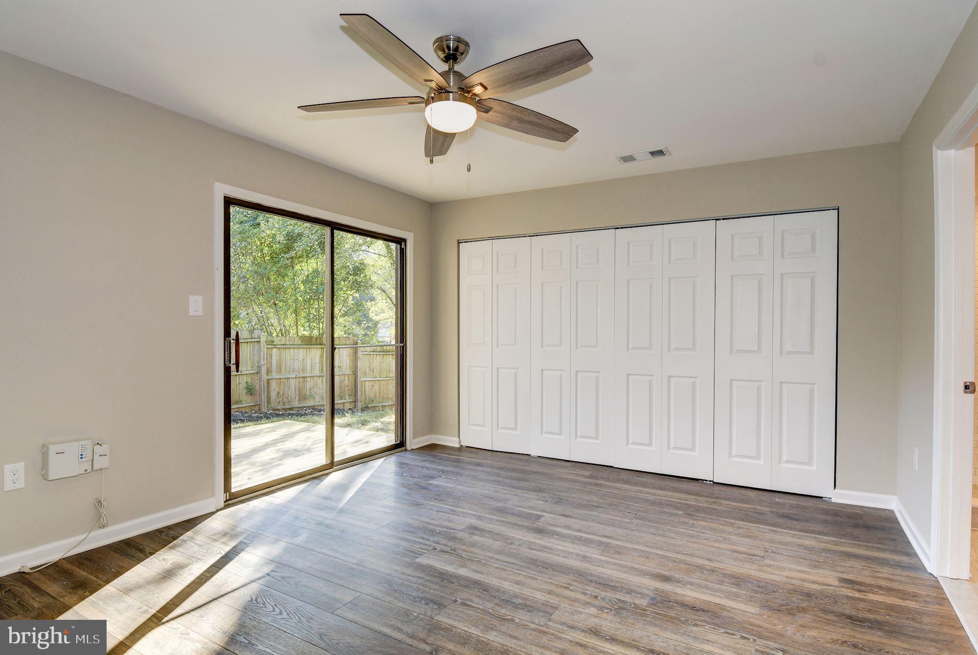 STONEYBROOKE - Residential