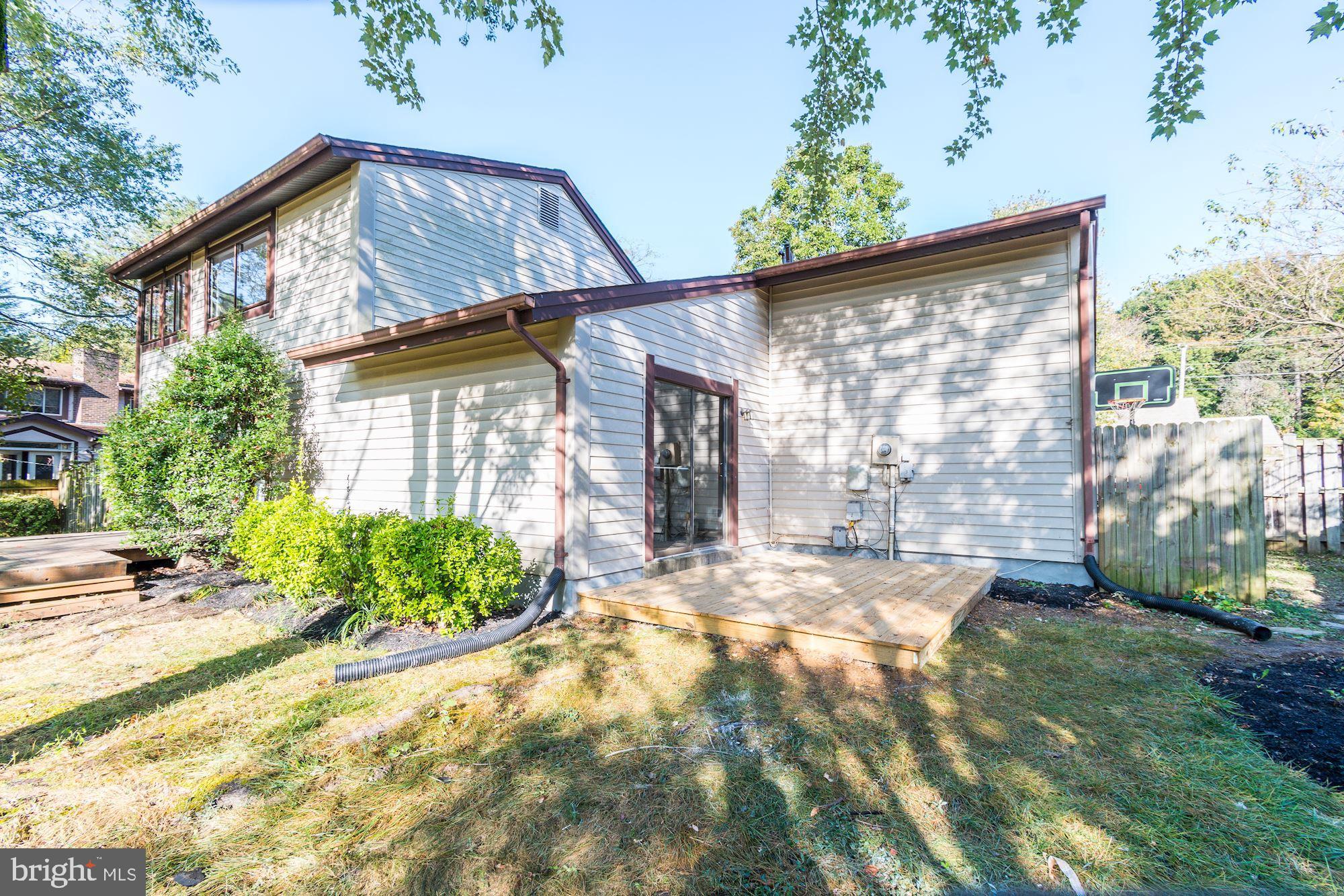 STONEYBROOKE - Residential