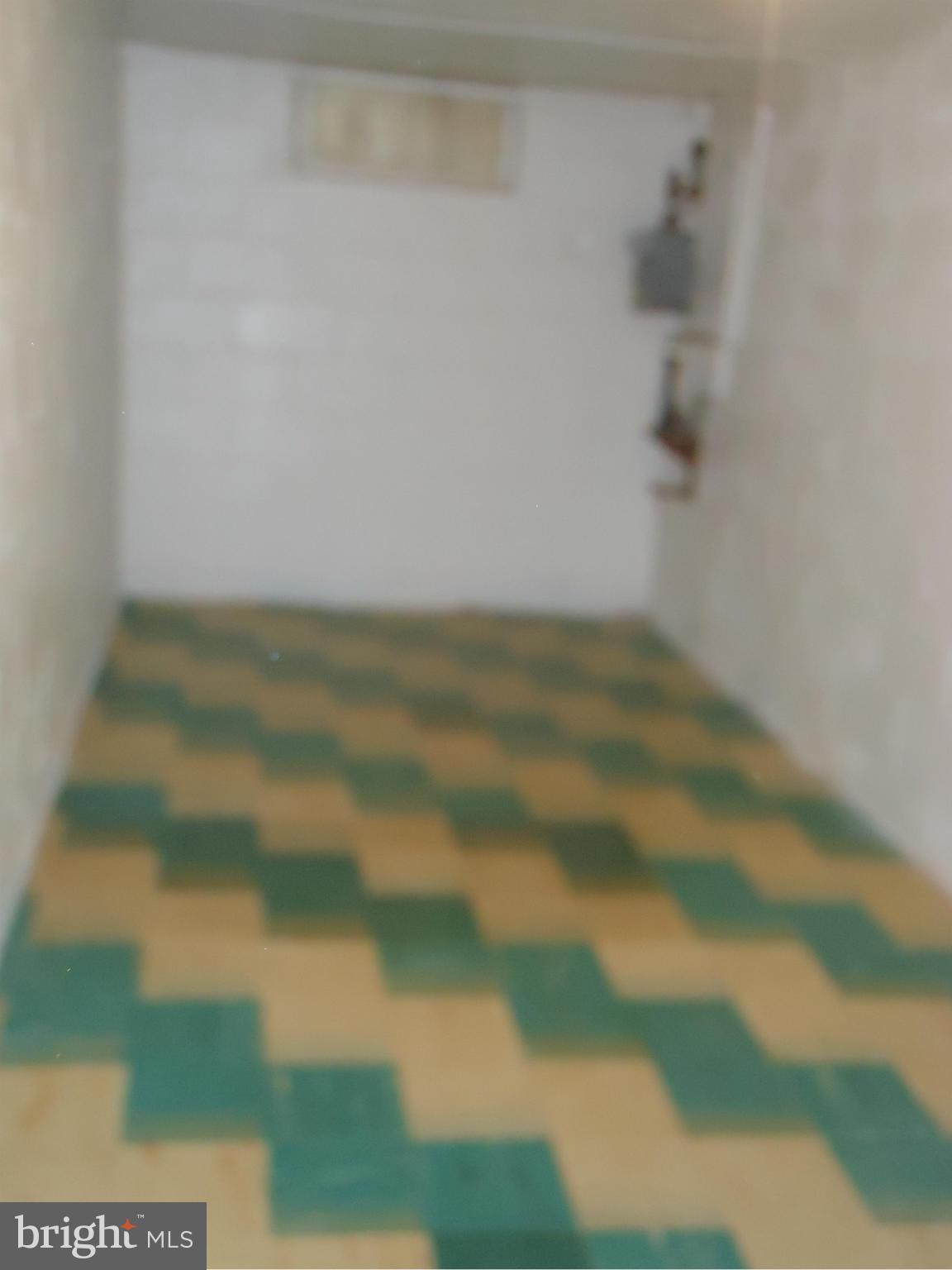 COLONIAL GARDENS - Residential