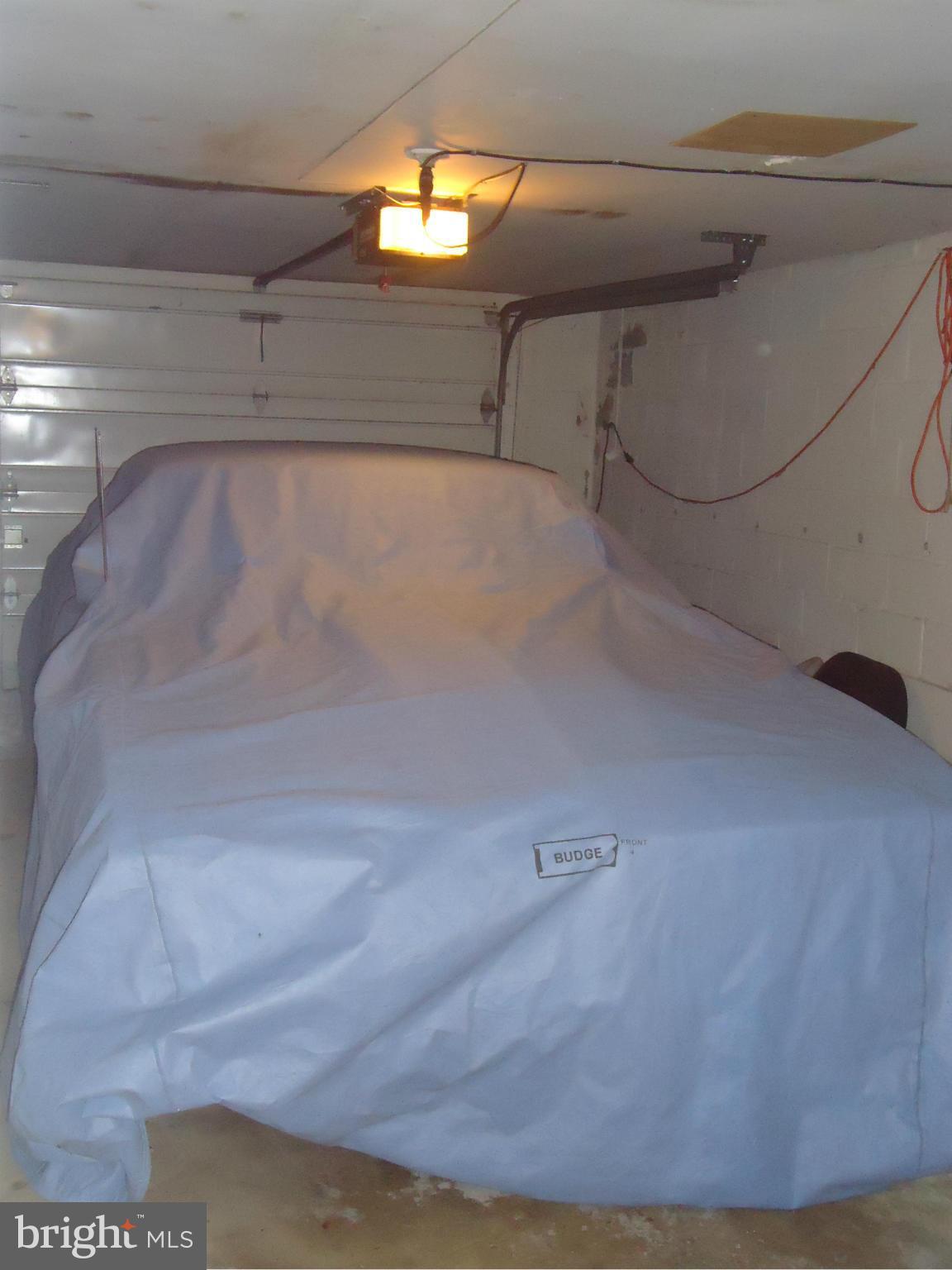 COLONIAL GARDENS - Residential