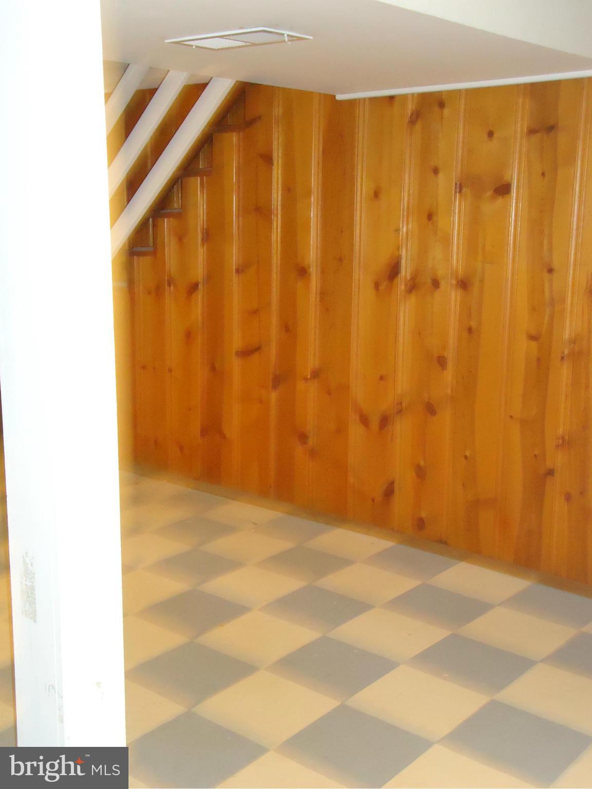 COLONIAL GARDENS - Residential