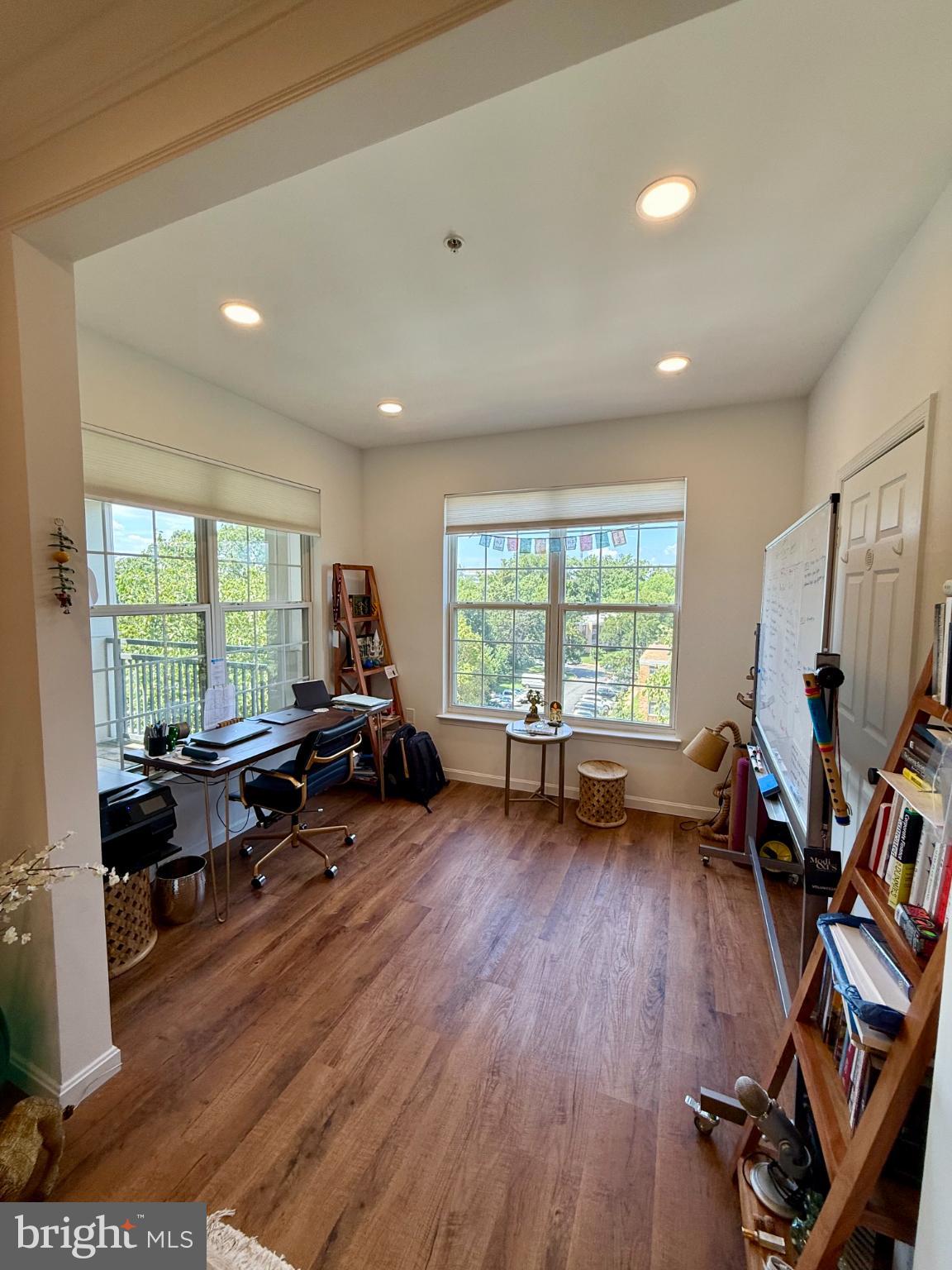 HIGH POINT AT JEFFERSON PARK - Residential