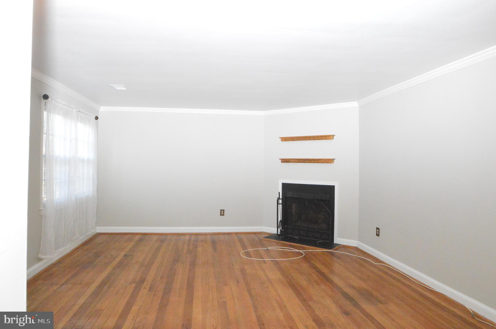 COMMONS OF ARLINGTON - Residential Lease