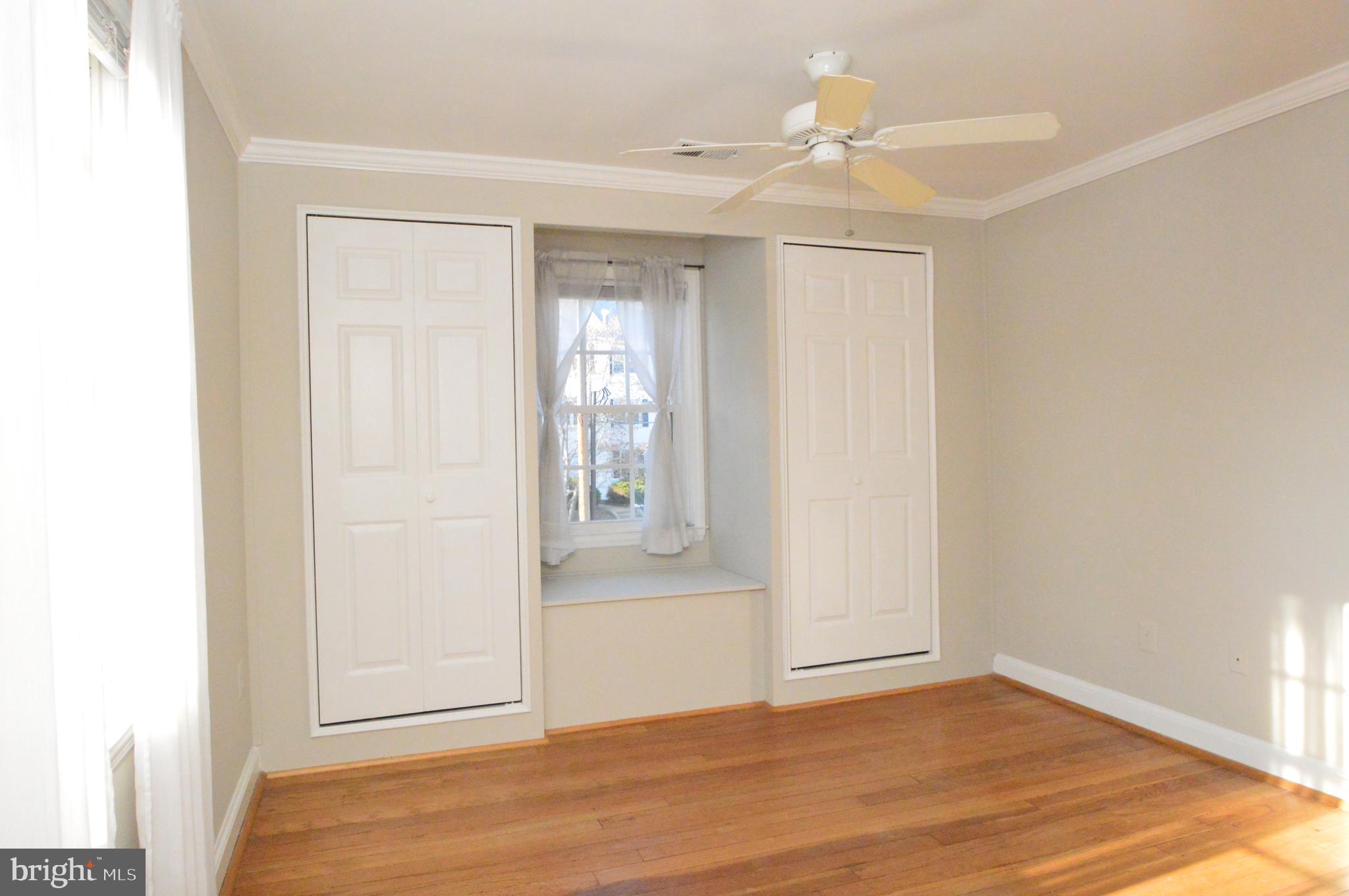 COMMONS OF ARLINGTON - Residential Lease