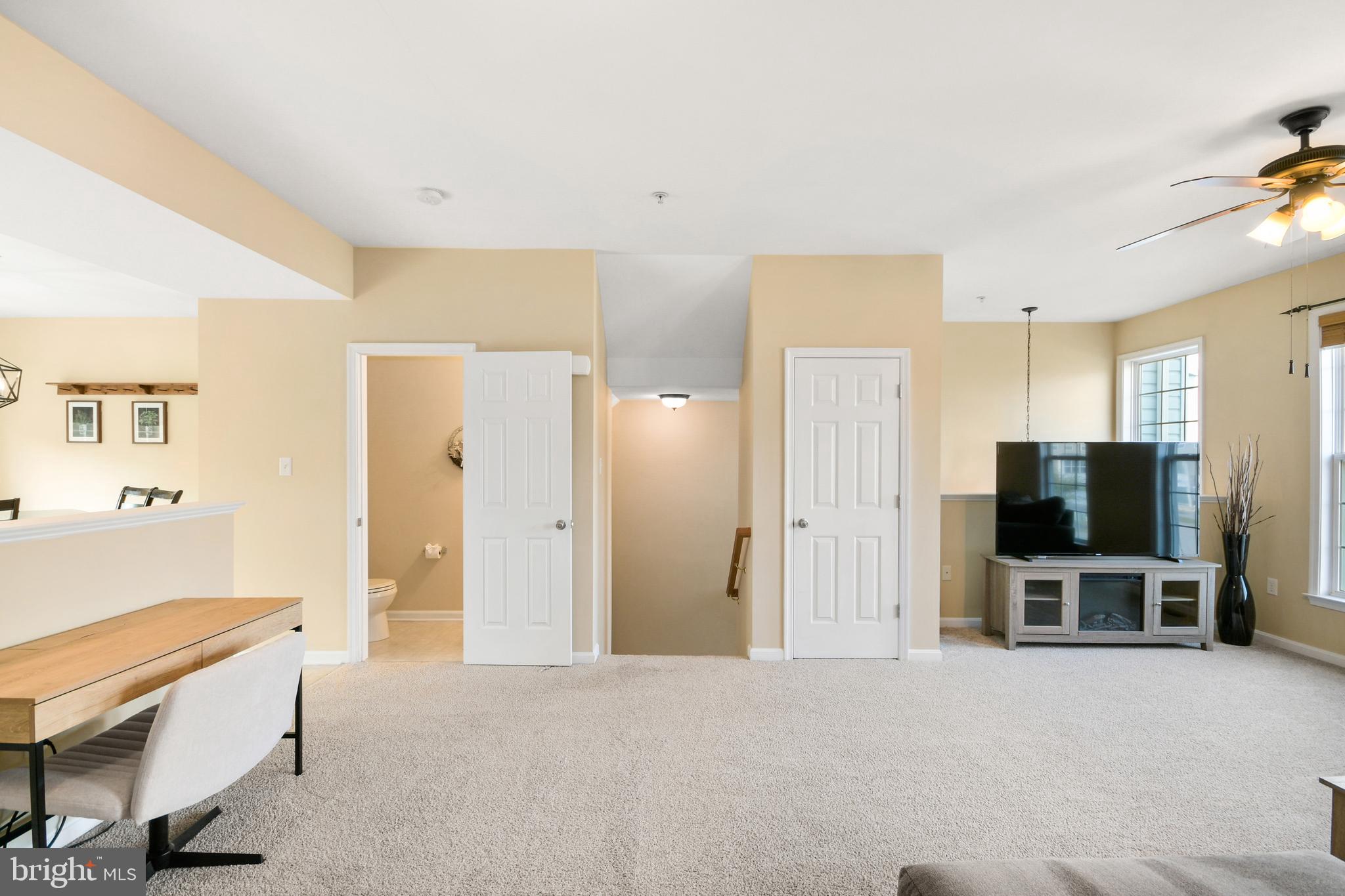 CARRIAGE HILL - Residential