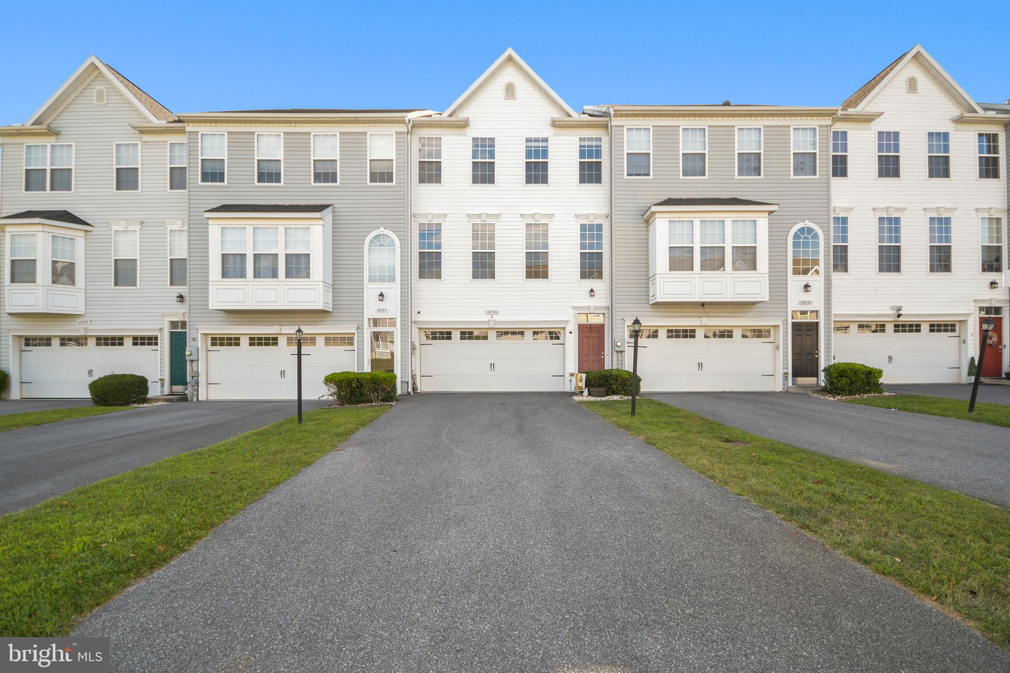 CARRIAGE HILL - Residential