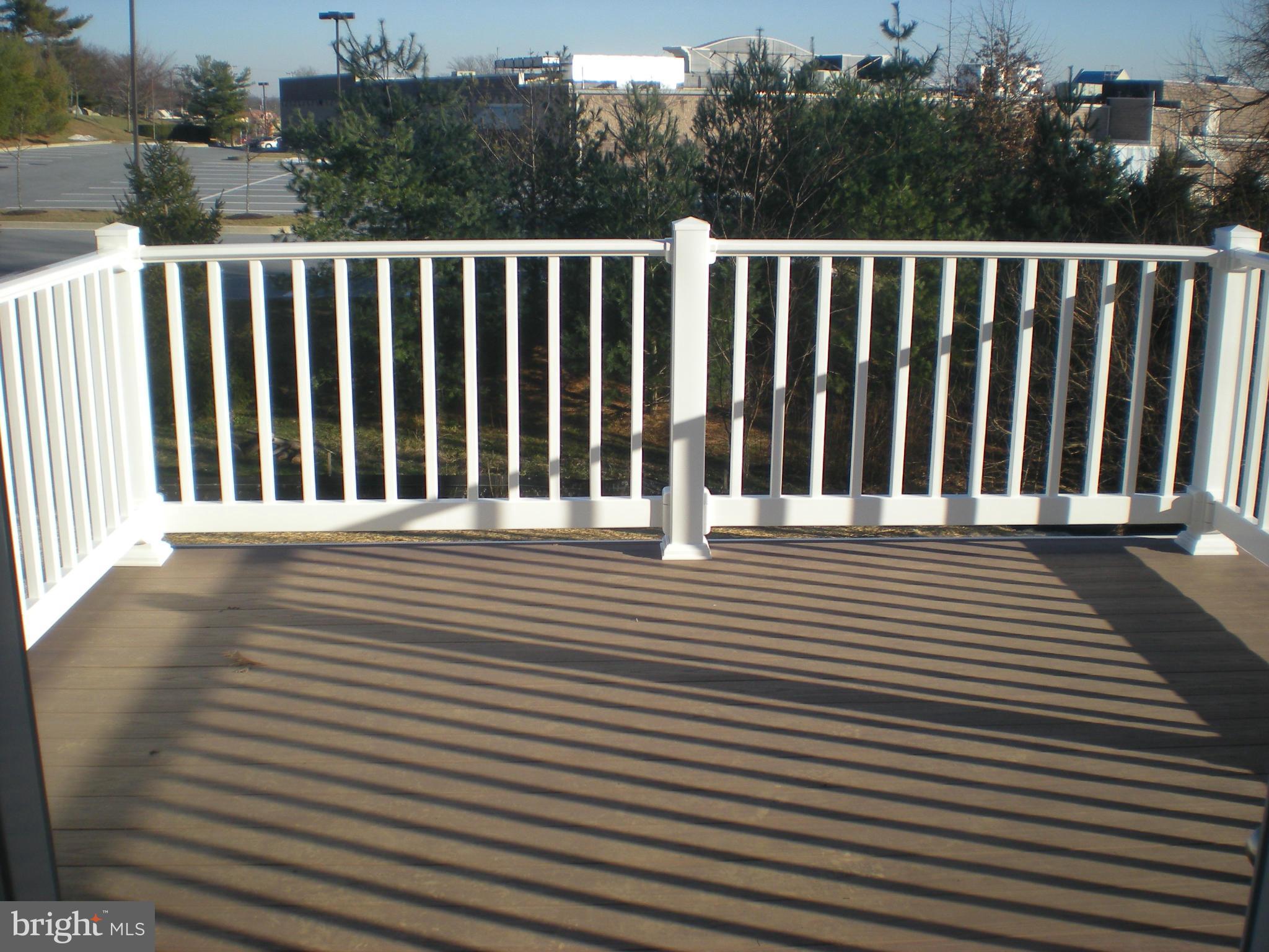 BARNETT AVENUE TOWNHOMES - Residential Lease