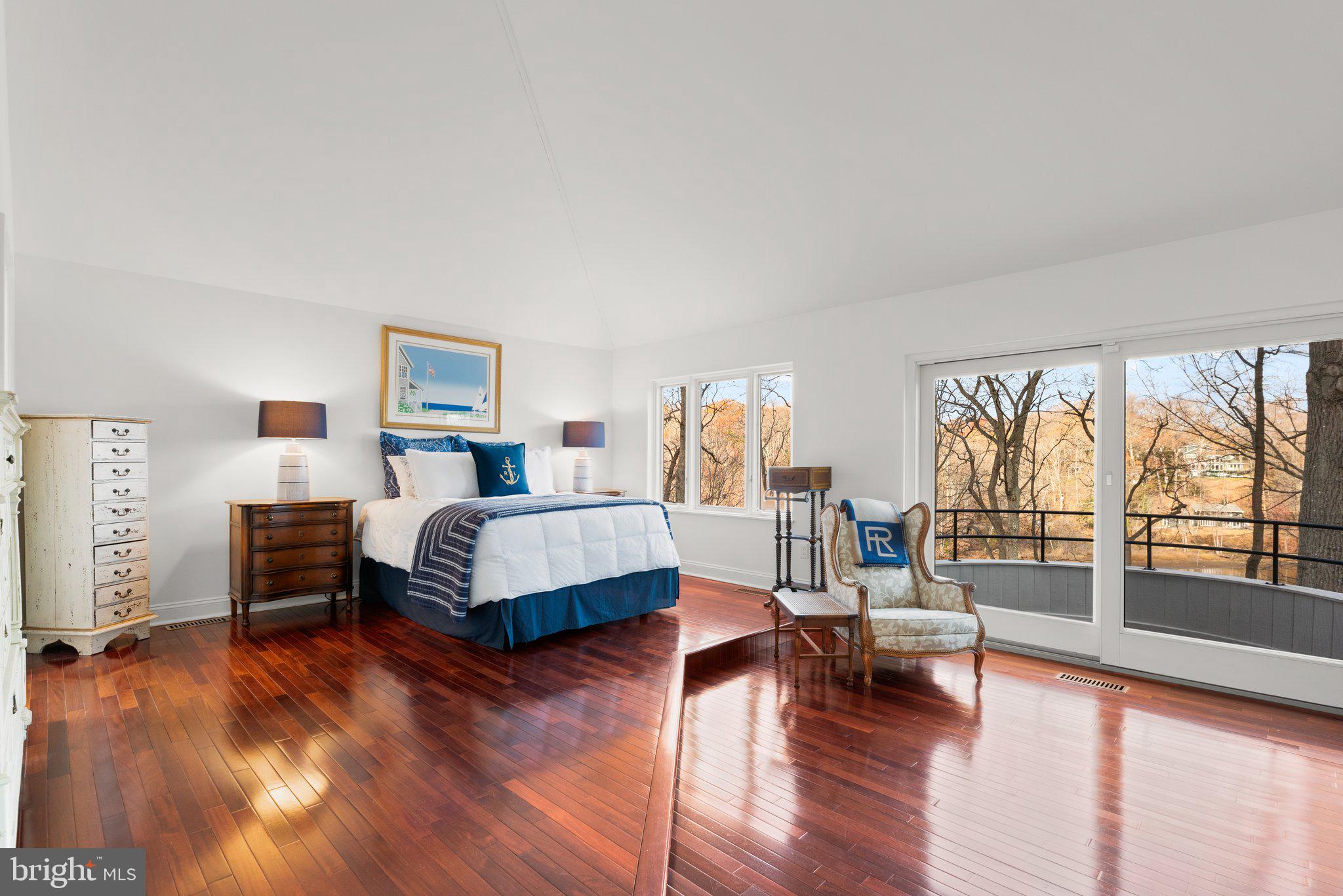 THE DOWNS - Residential