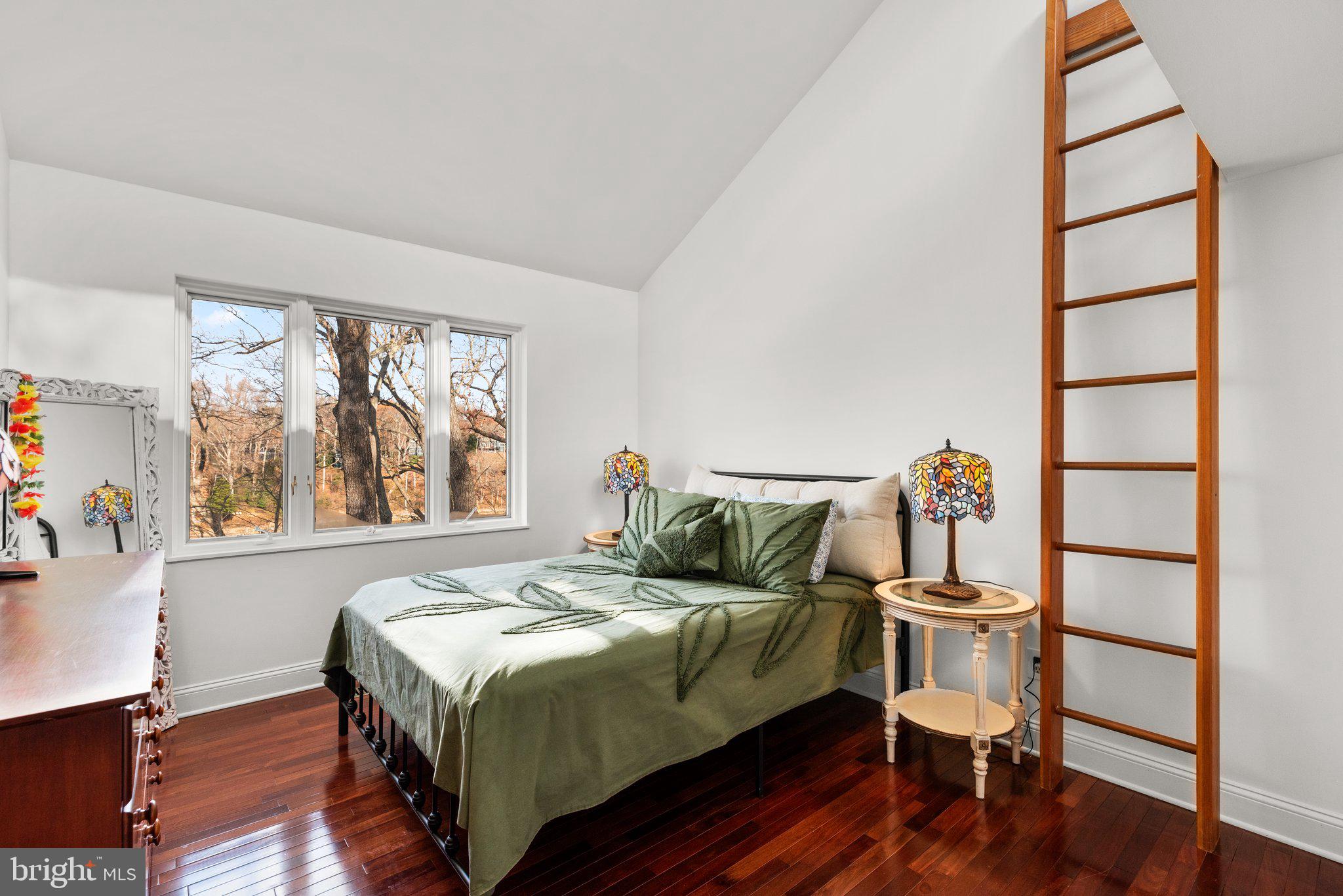 THE DOWNS - Residential