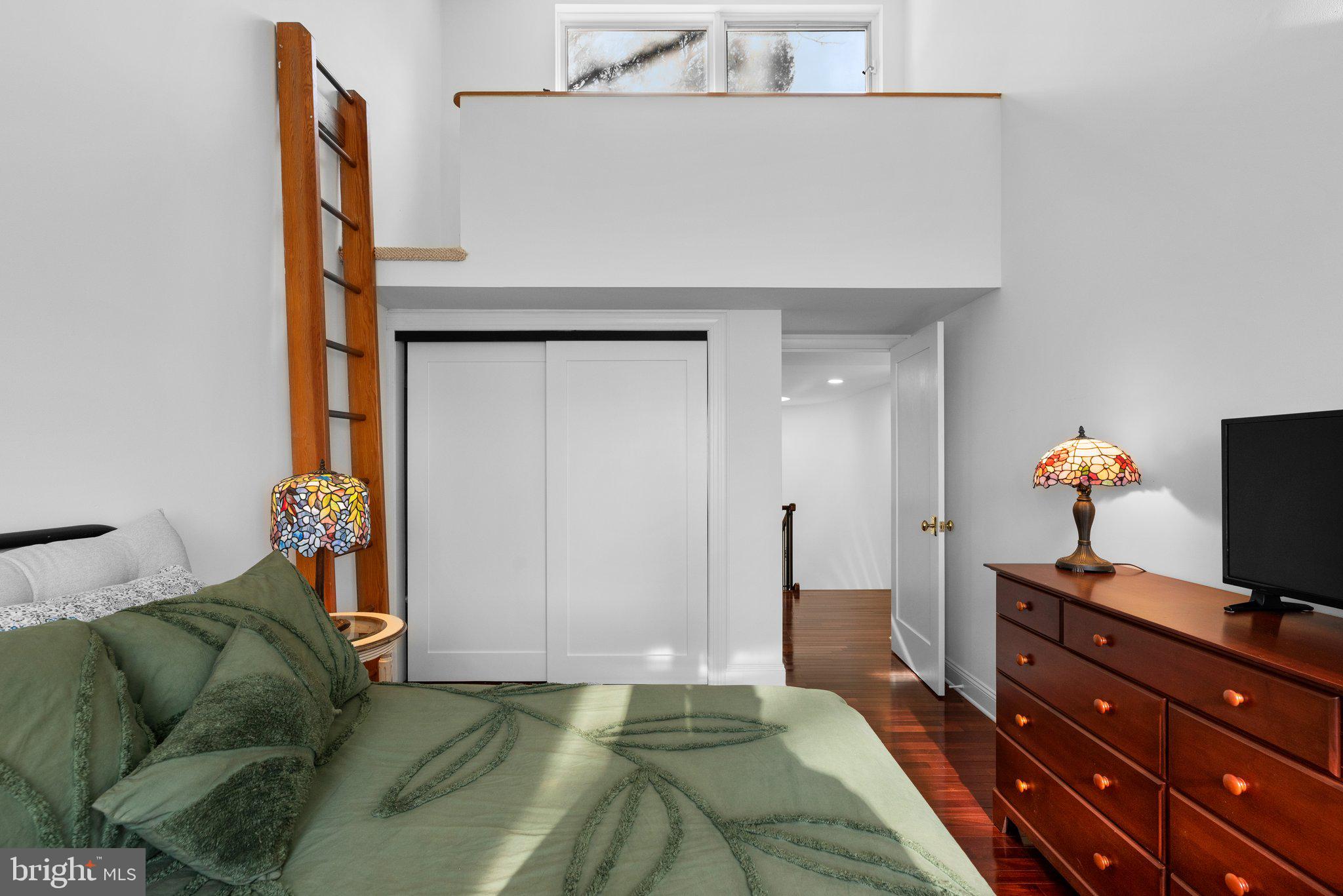 THE DOWNS - Residential