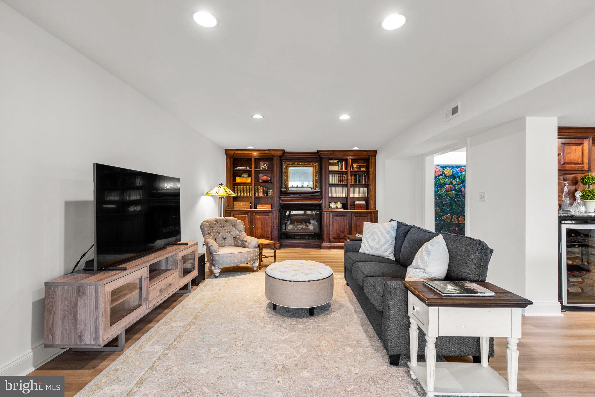 THE DOWNS - Residential