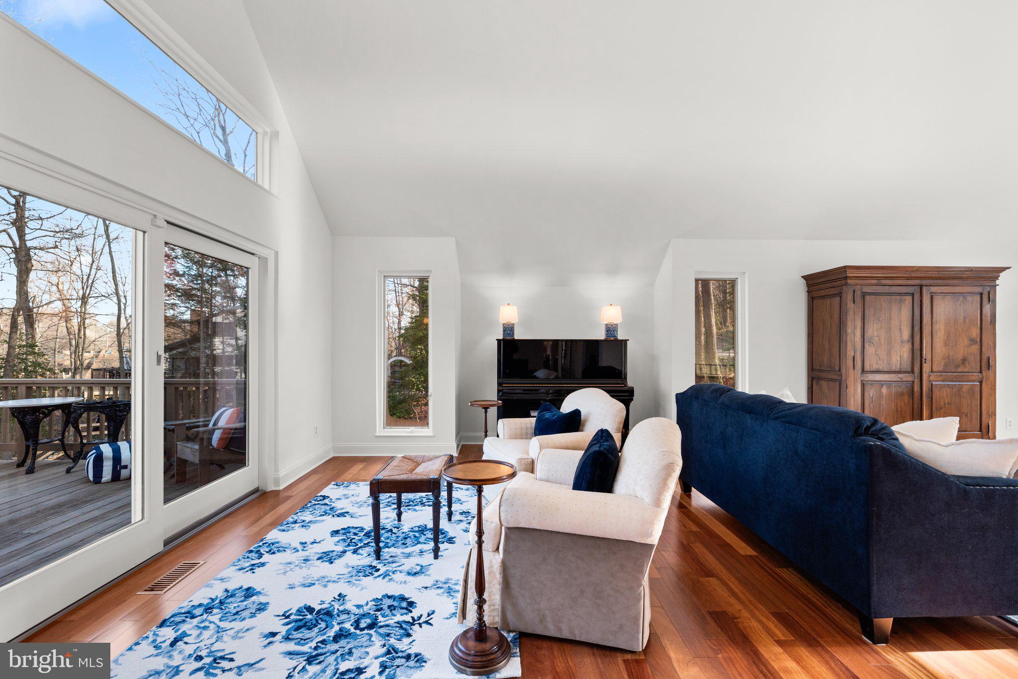 THE DOWNS - Residential