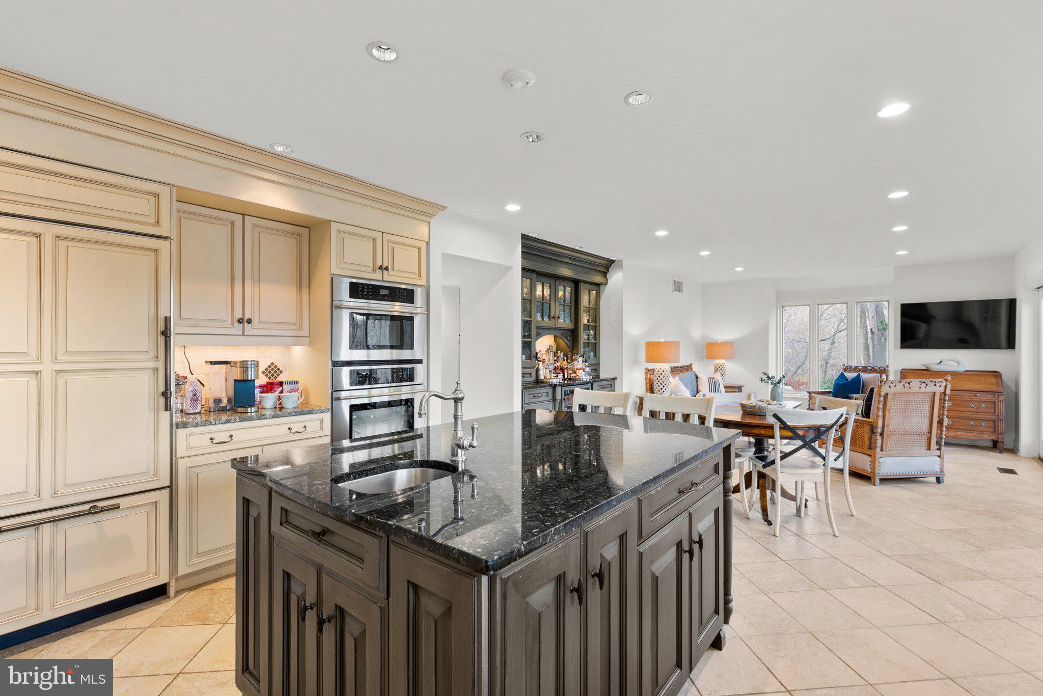 THE DOWNS - Residential