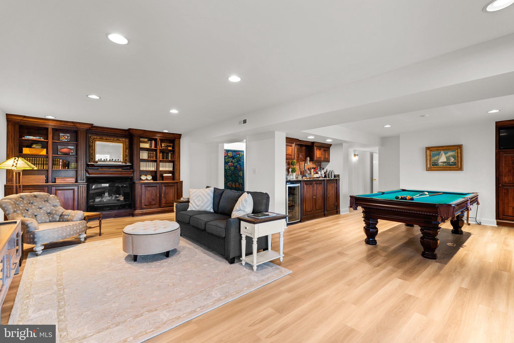 THE DOWNS - Residential