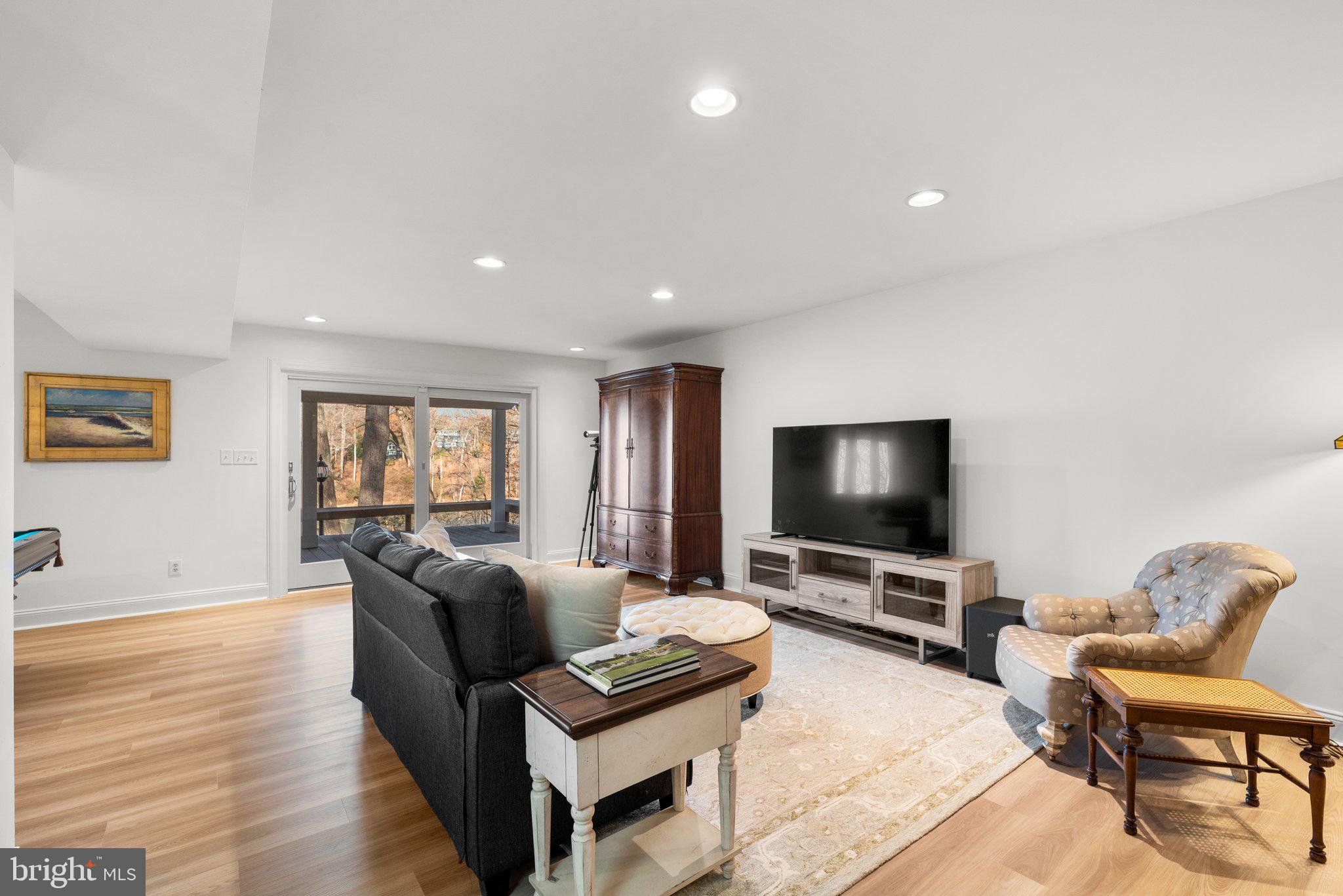 THE DOWNS - Residential