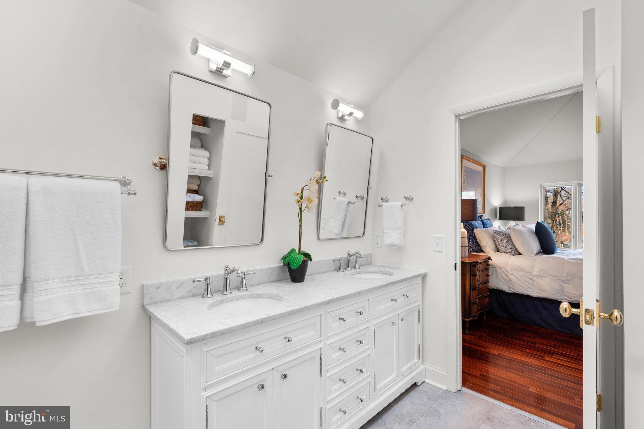 THE DOWNS - Residential