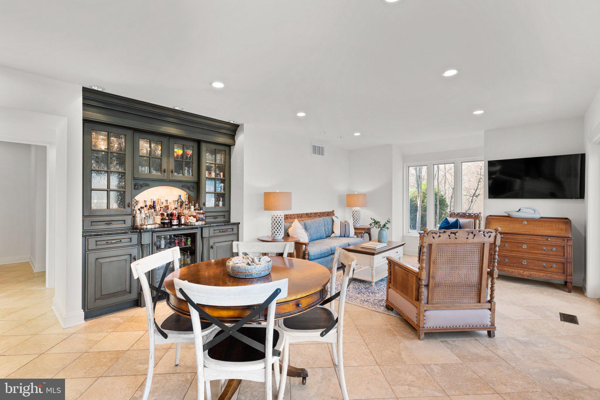 THE DOWNS - Residential