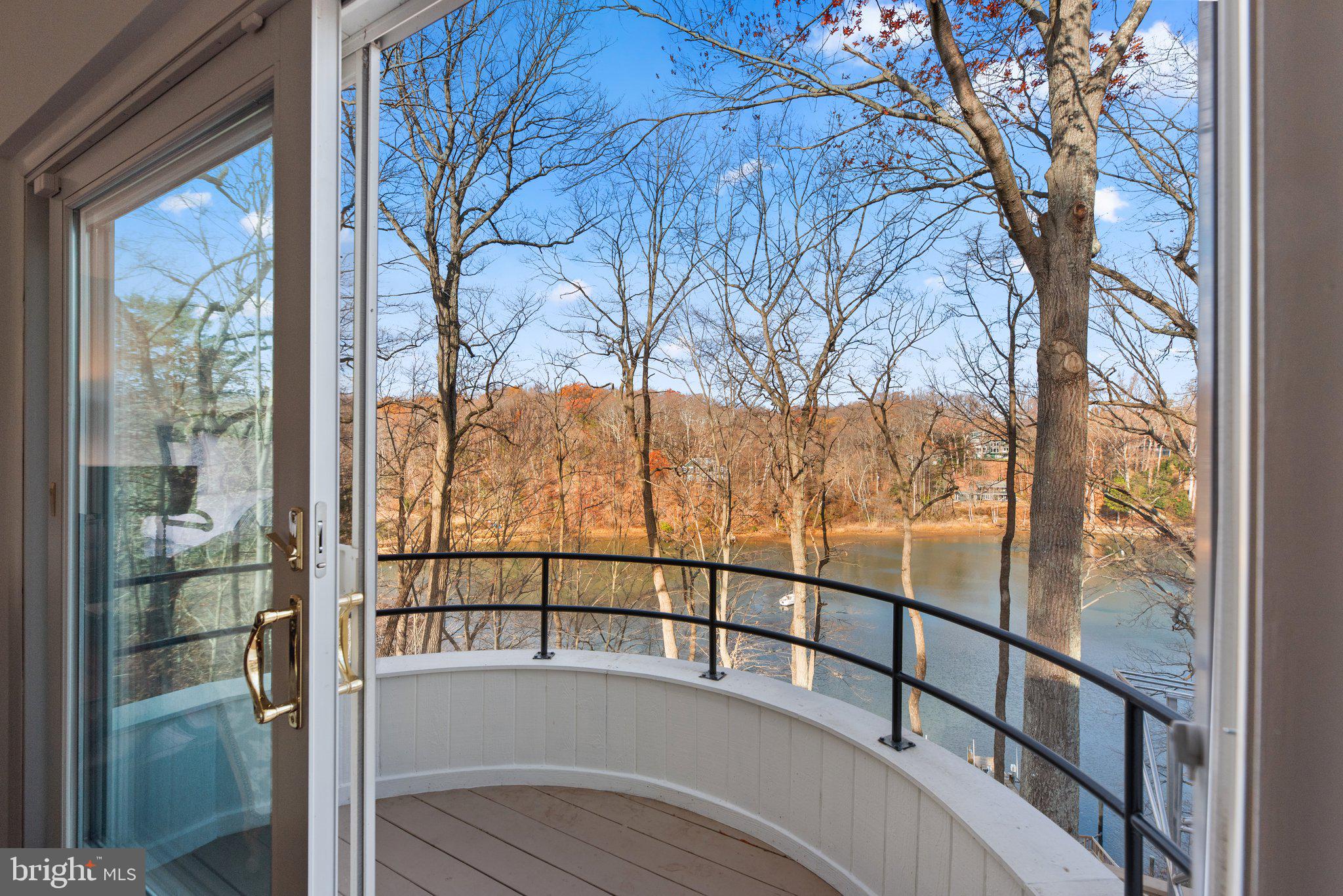 THE DOWNS - Residential