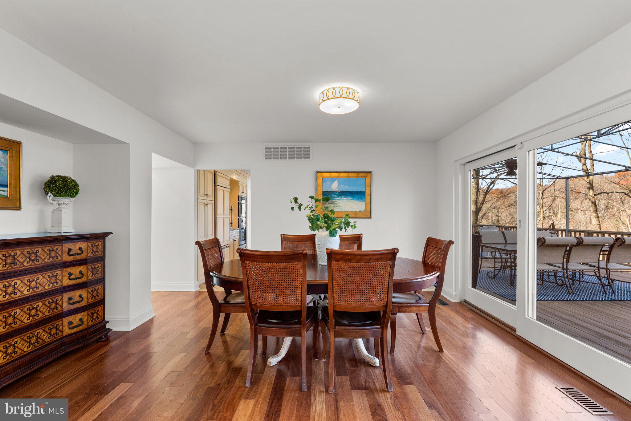 THE DOWNS - Residential