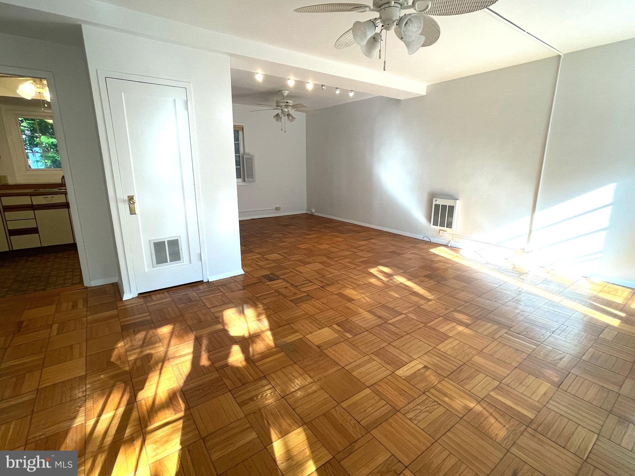 PARKFAIRFAX - Residential Lease