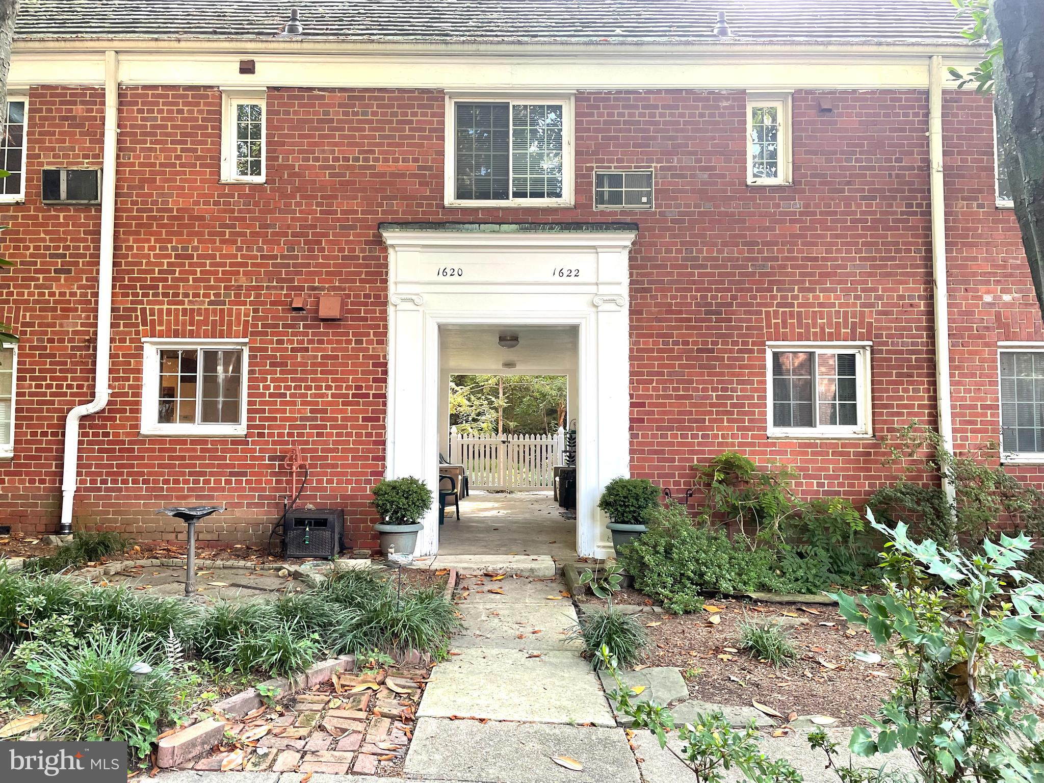 PARKFAIRFAX - Residential Lease