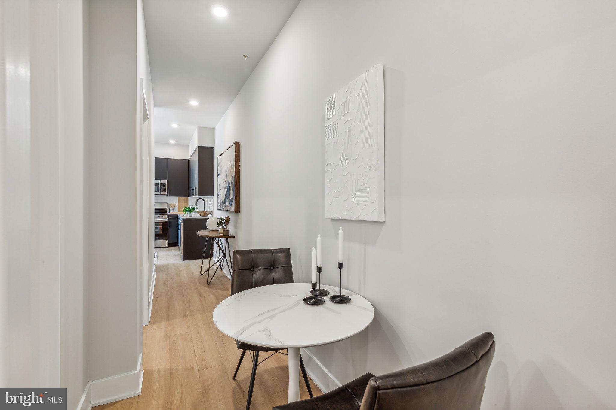 ROXBOROUGH - Residential Lease