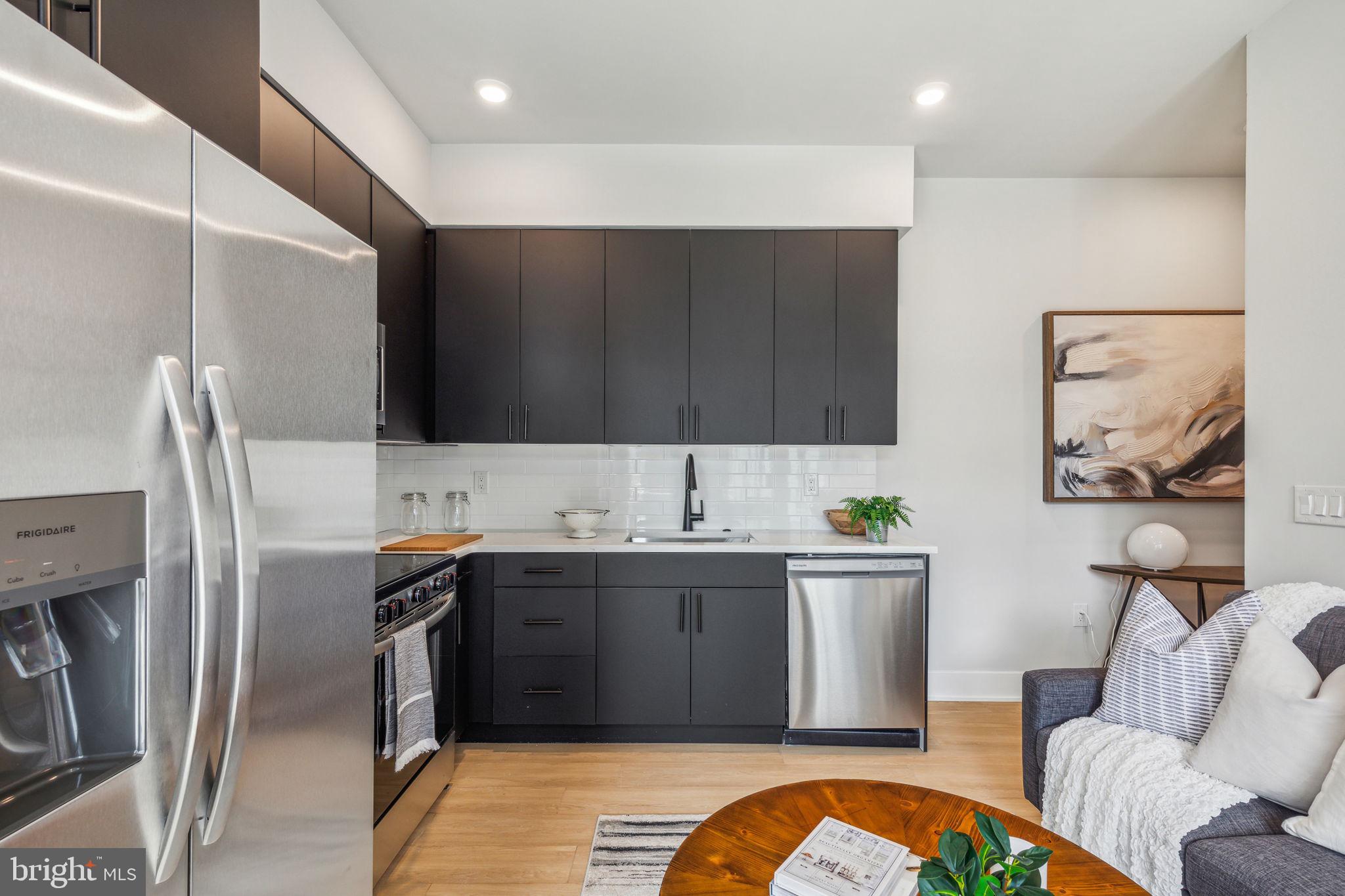 ROXBOROUGH - Residential Lease