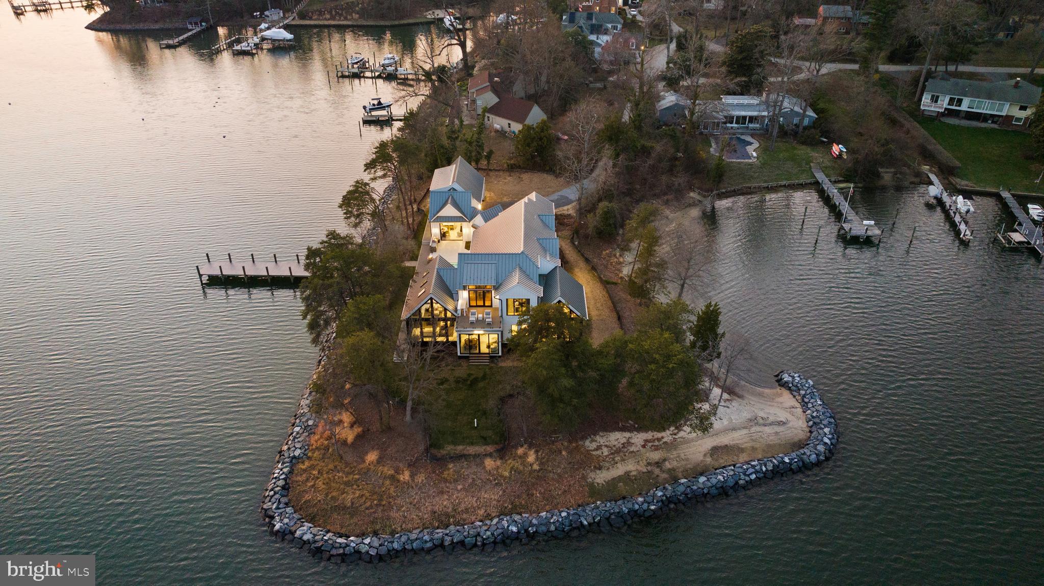 ANNAPOLIS ROADS - Residential