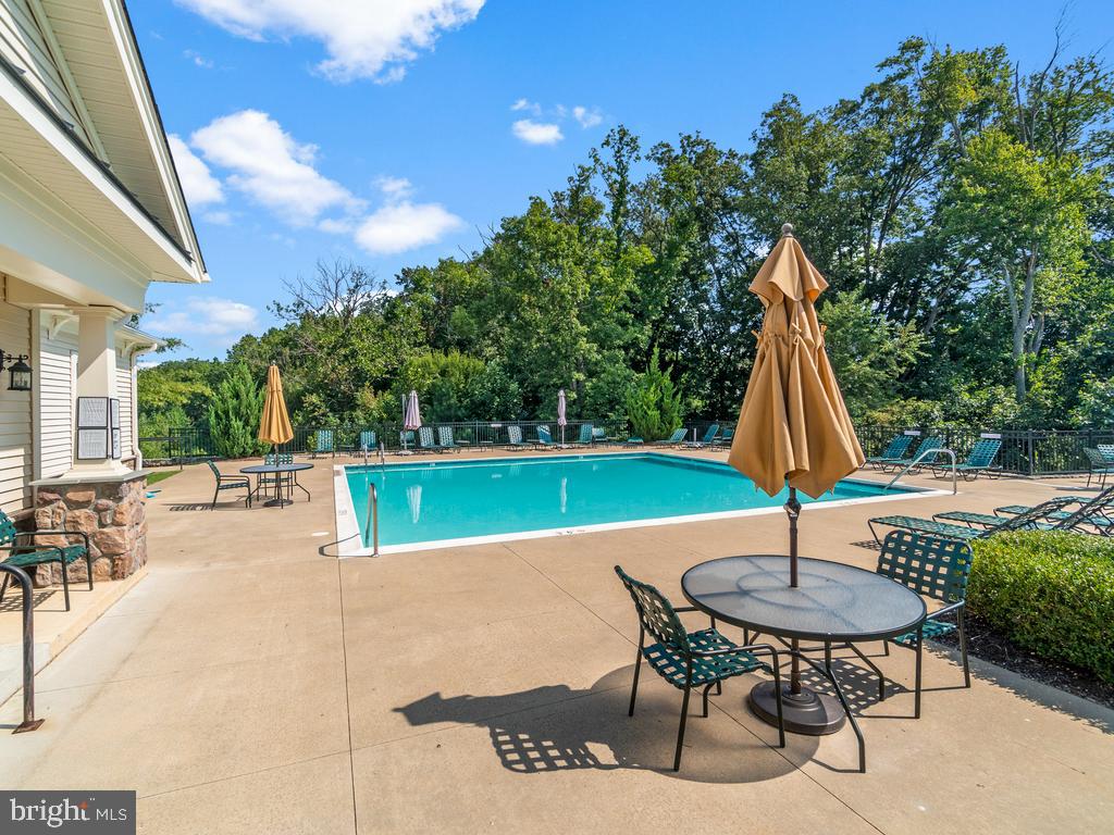 REGENCY AT CHANCELLORSVILLE - Residential
