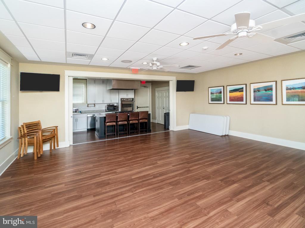 REGENCY AT CHANCELLORSVILLE - Residential