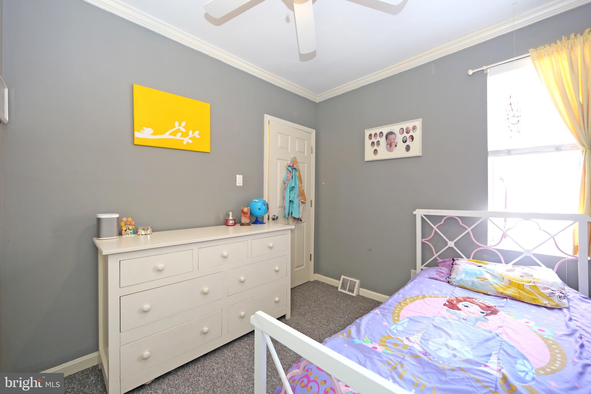 GIRARD ESTATES - Residential