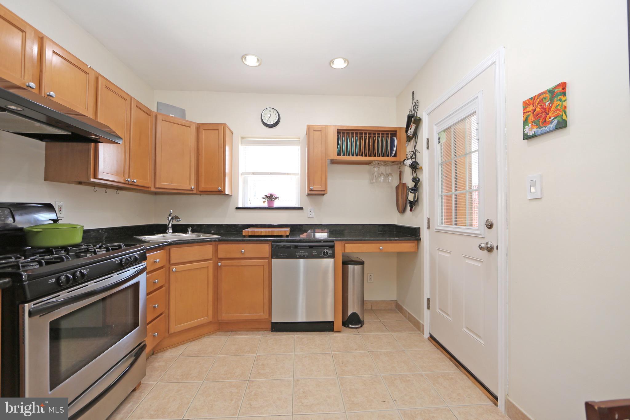 GIRARD ESTATES - Residential