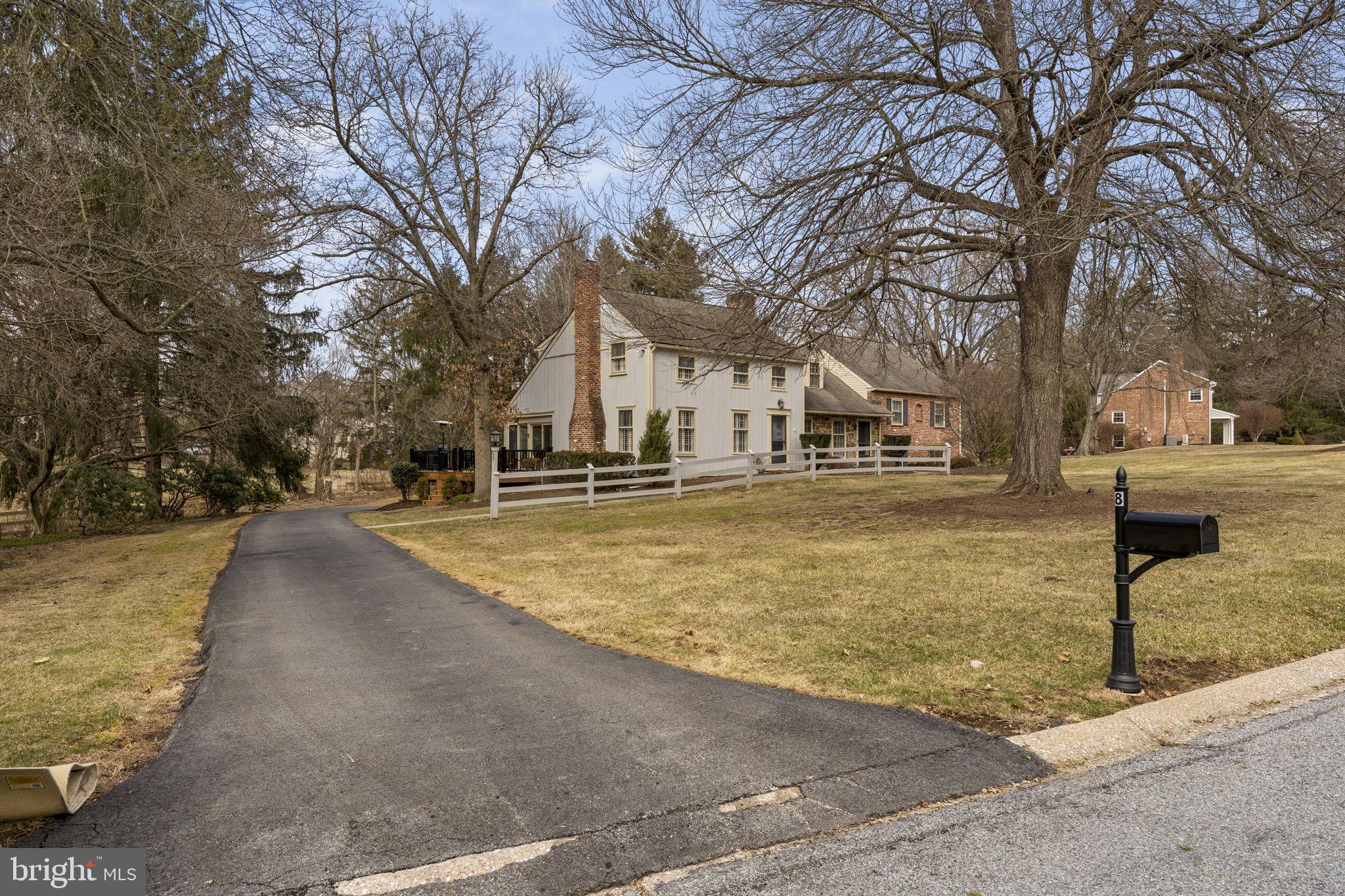 8 STONEHENGE LANE