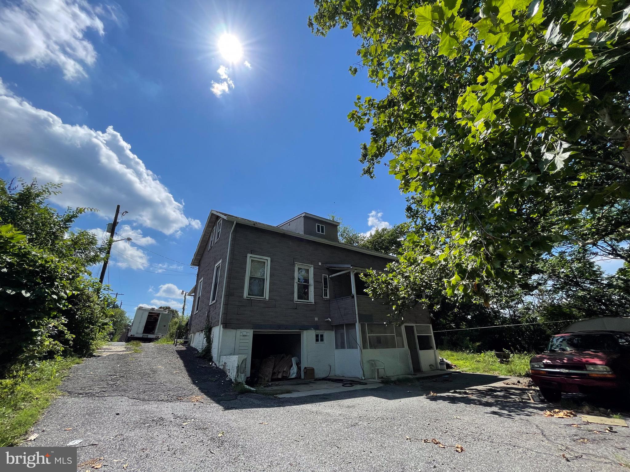 CAPITOL HEIGHTS - Residential