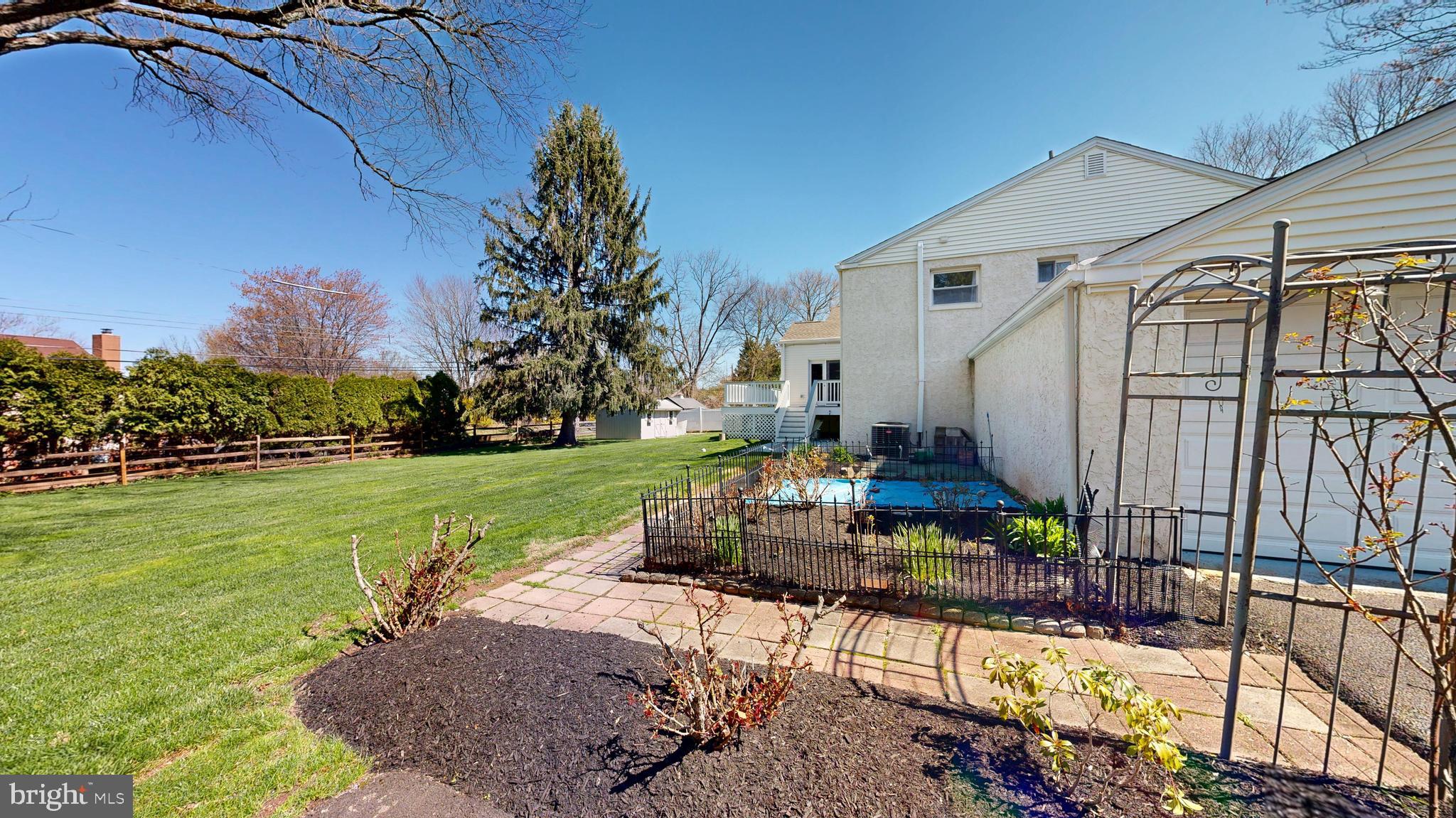 14 N FORGE MANOR DRIVE