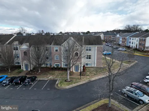 1123 Huntmaster Terrace NE Unit 202, Leesburg, VA 20176 - MLS#: VALO2113784