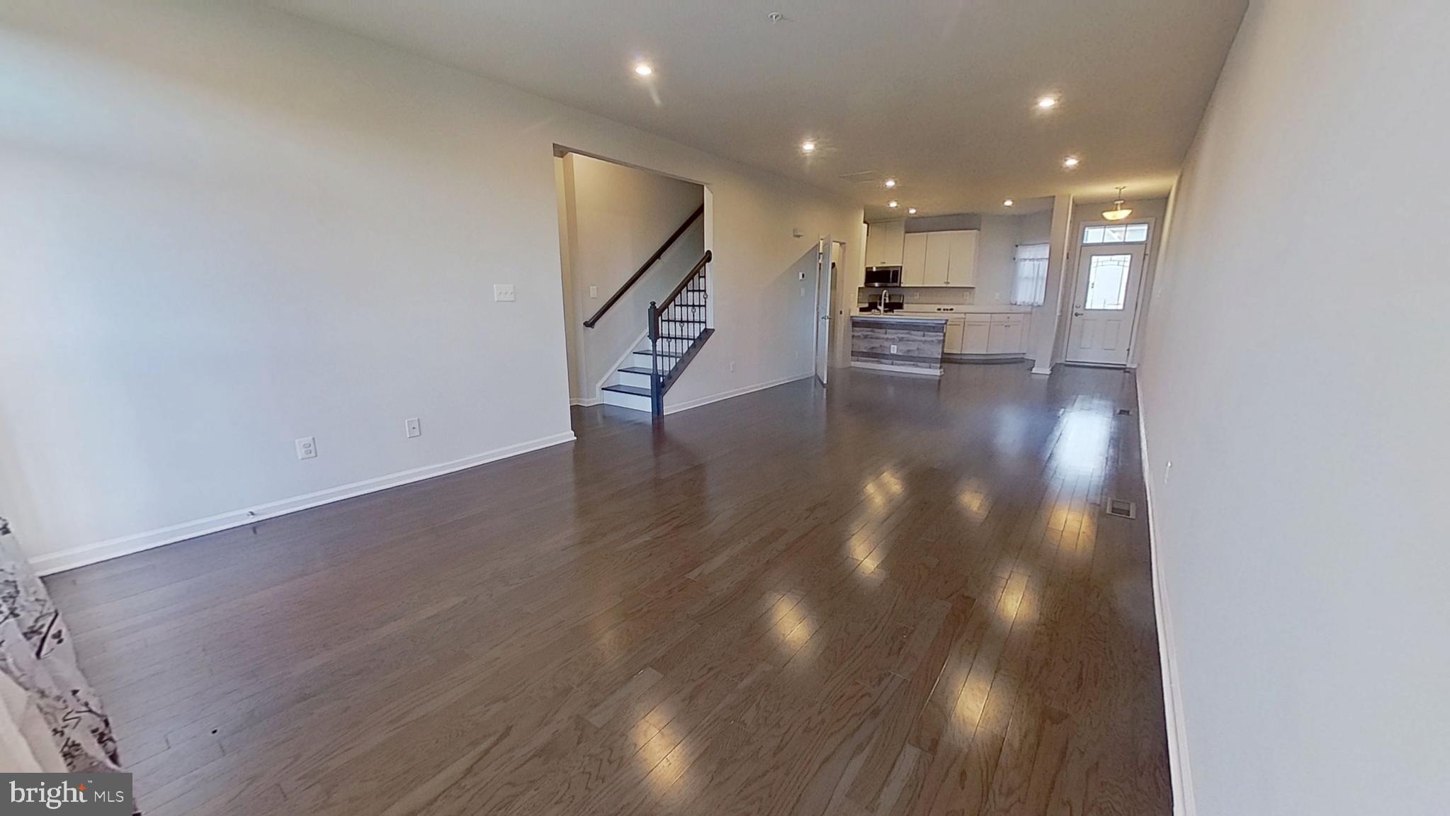 1105 GREENLEIGH DRIVE