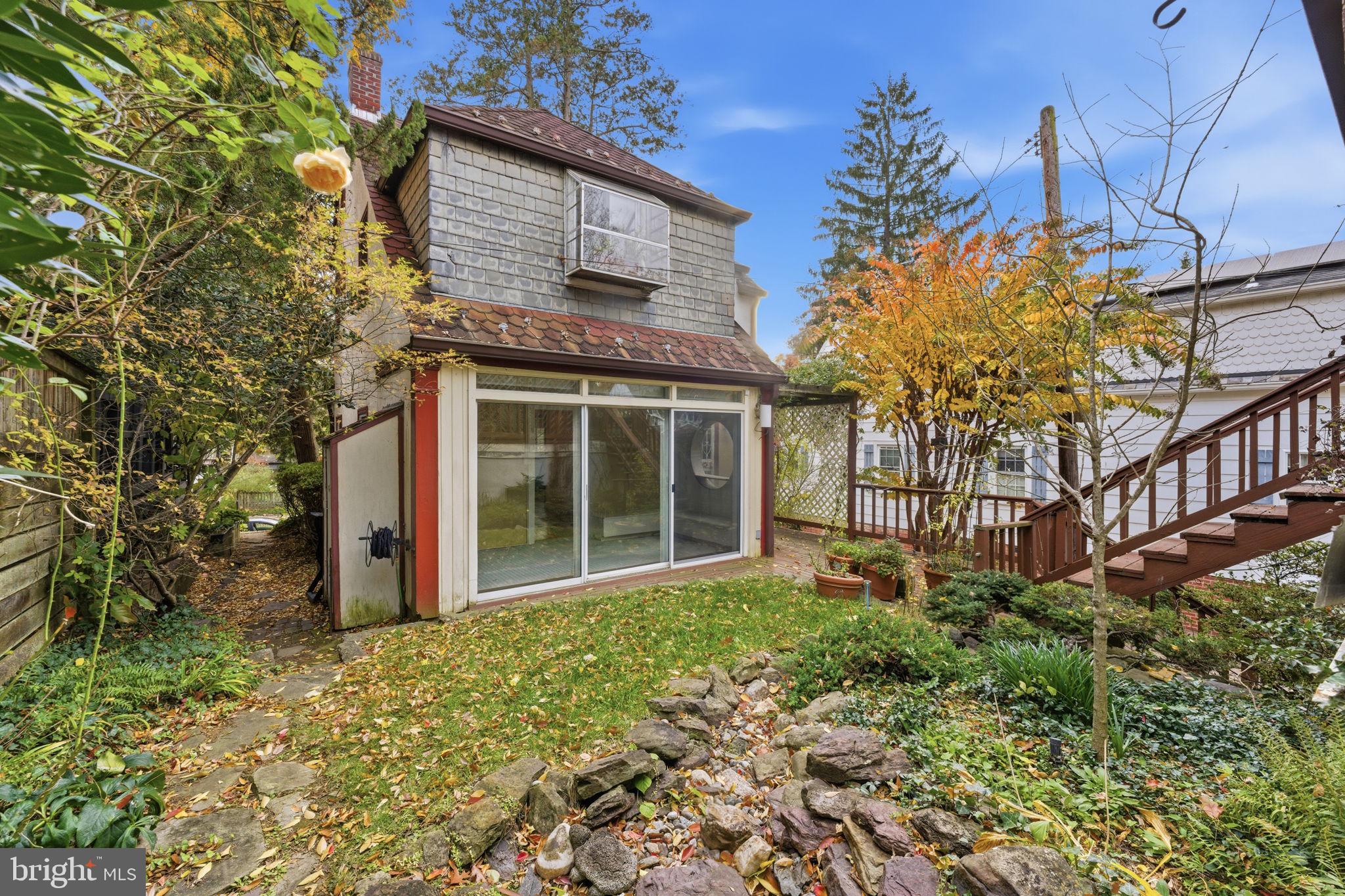 AMERICAN UNIVERSITY PARK - Residential