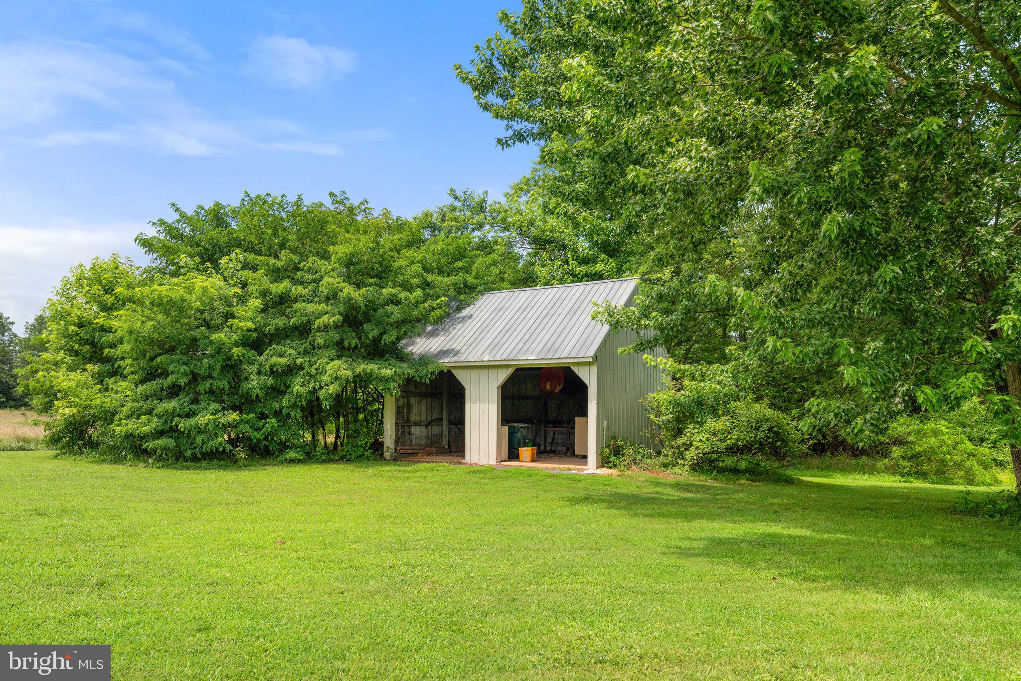 BRENT-TURF ACRES - Residential