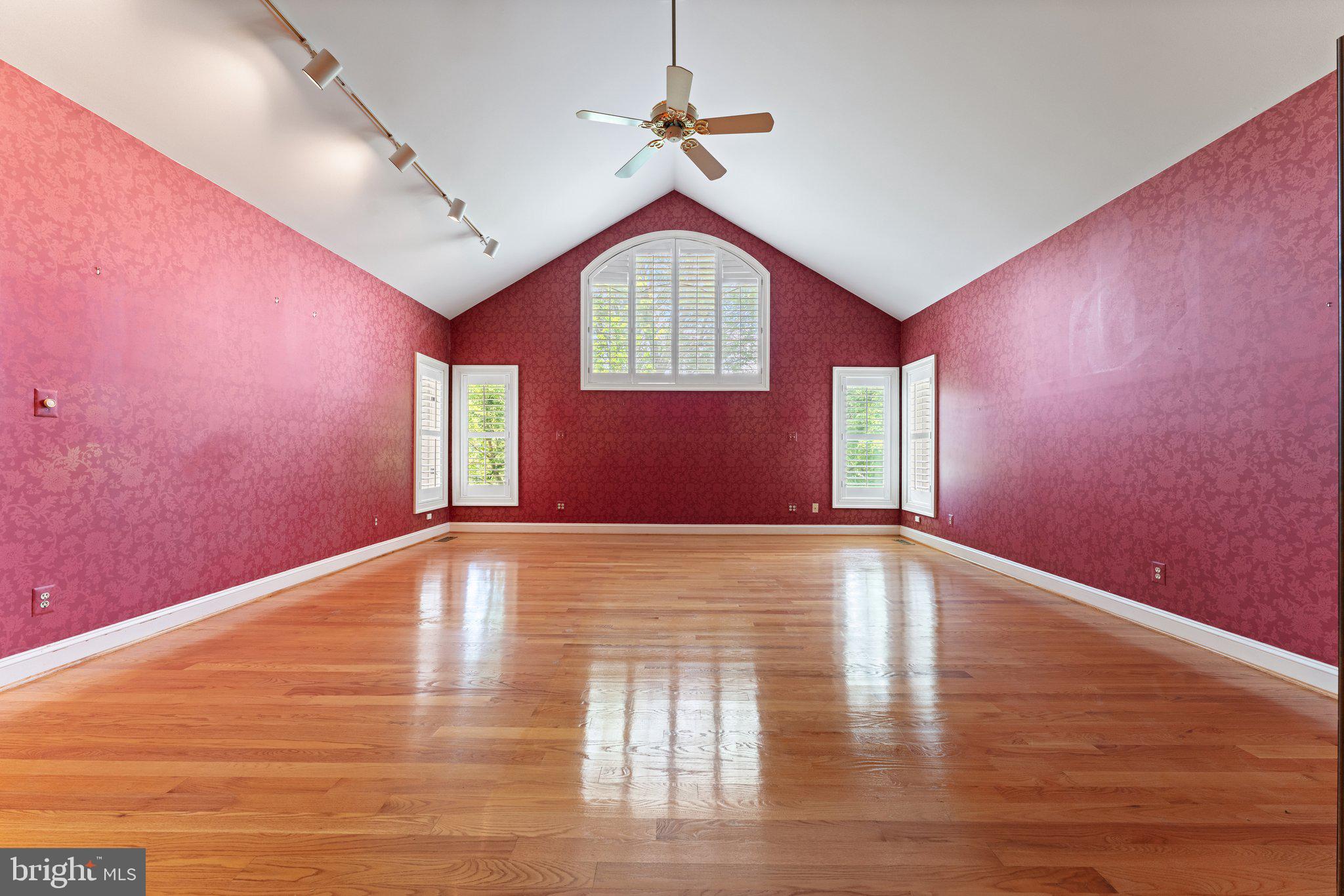 BRENT-TURF ACRES - Residential