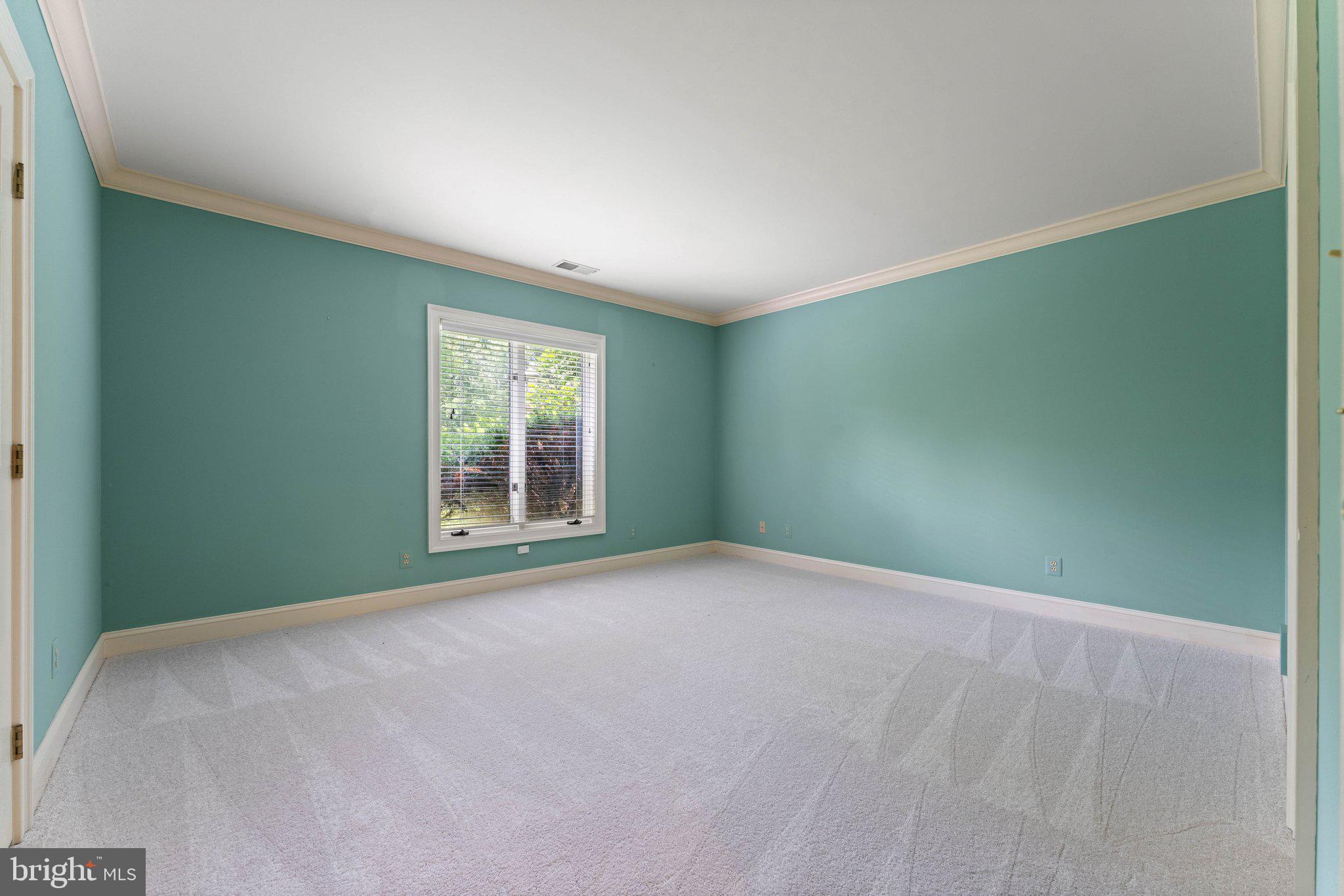 BRENT-TURF ACRES - Residential