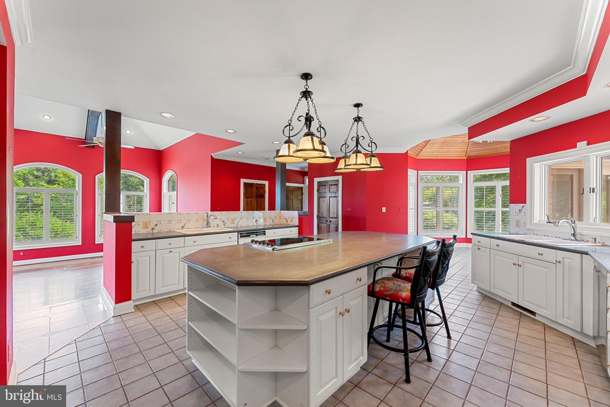 BRENT-TURF ACRES - Residential