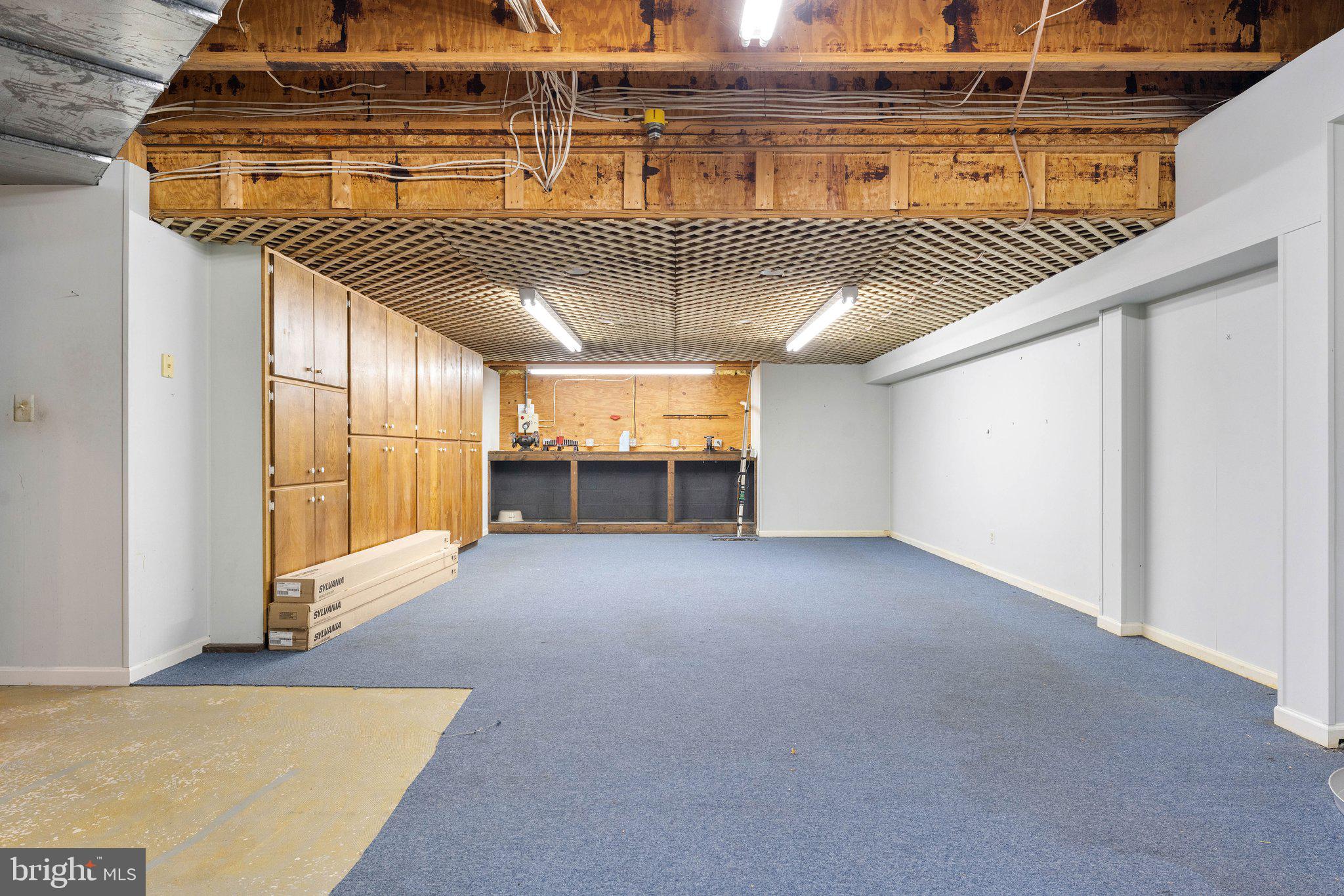 BRENT-TURF ACRES - Residential