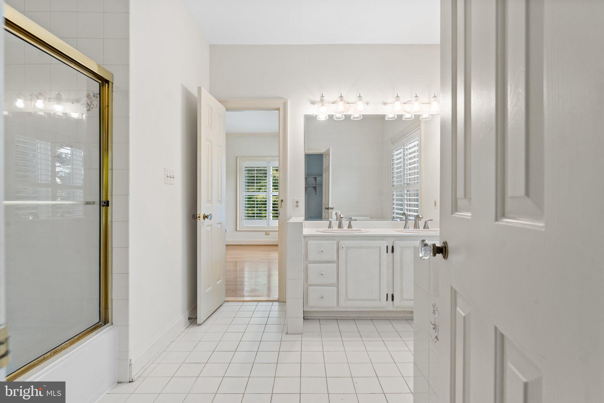 BRENT-TURF ACRES - Residential