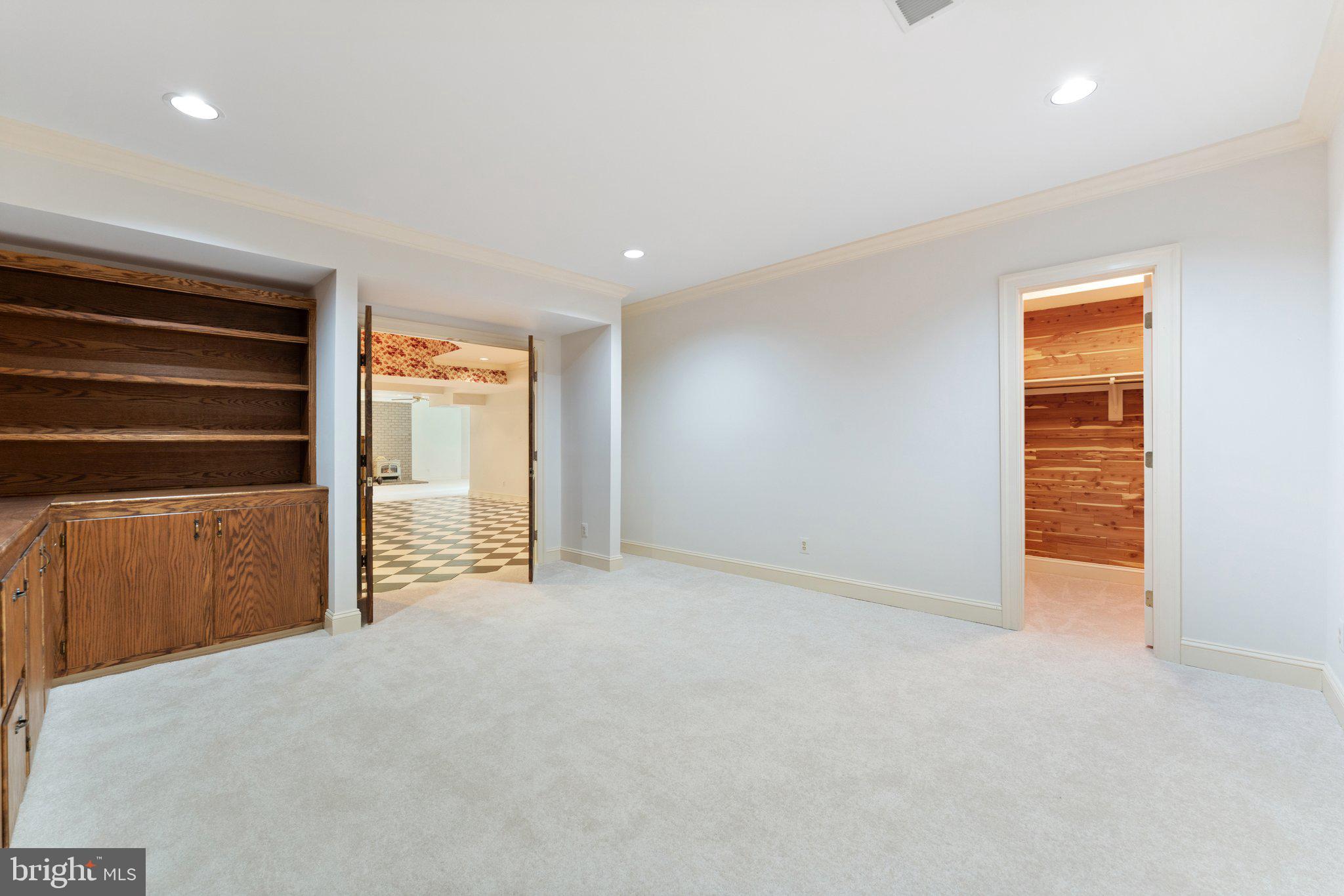 BRENT-TURF ACRES - Residential