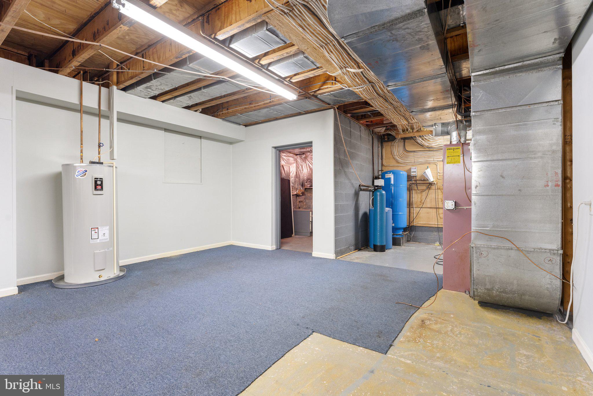 BRENT-TURF ACRES - Residential