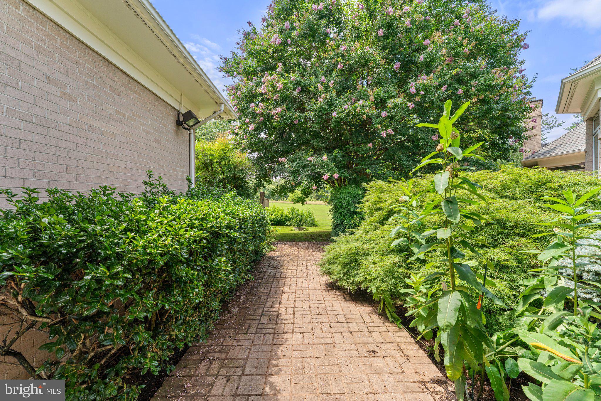 BRENT-TURF ACRES - Residential