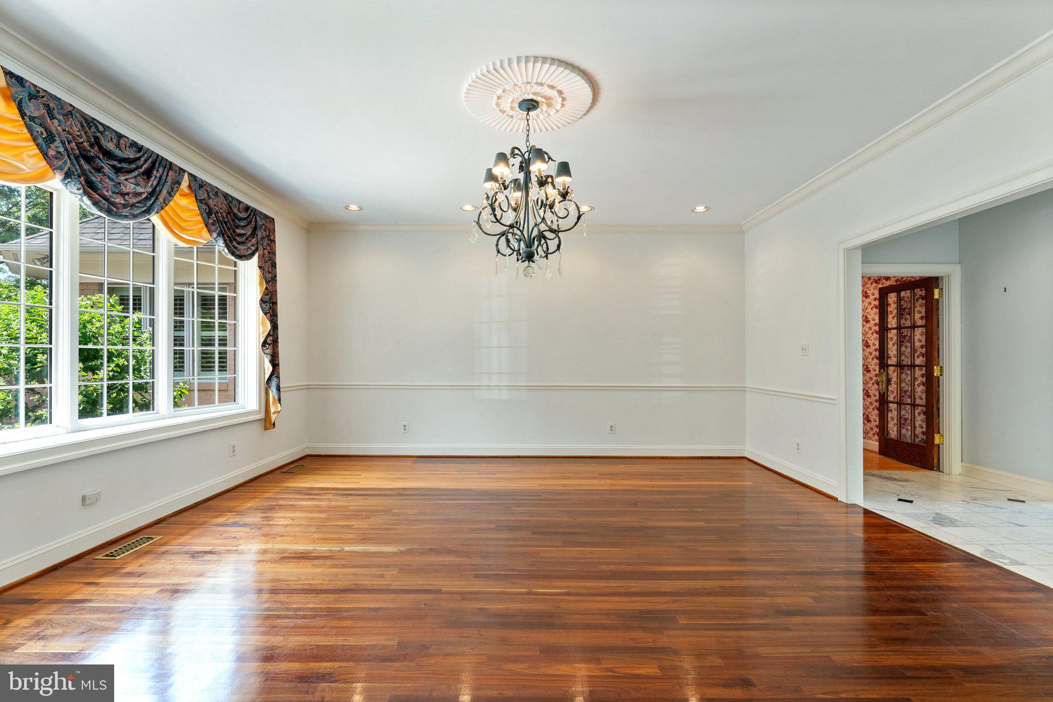 BRENT-TURF ACRES - Residential