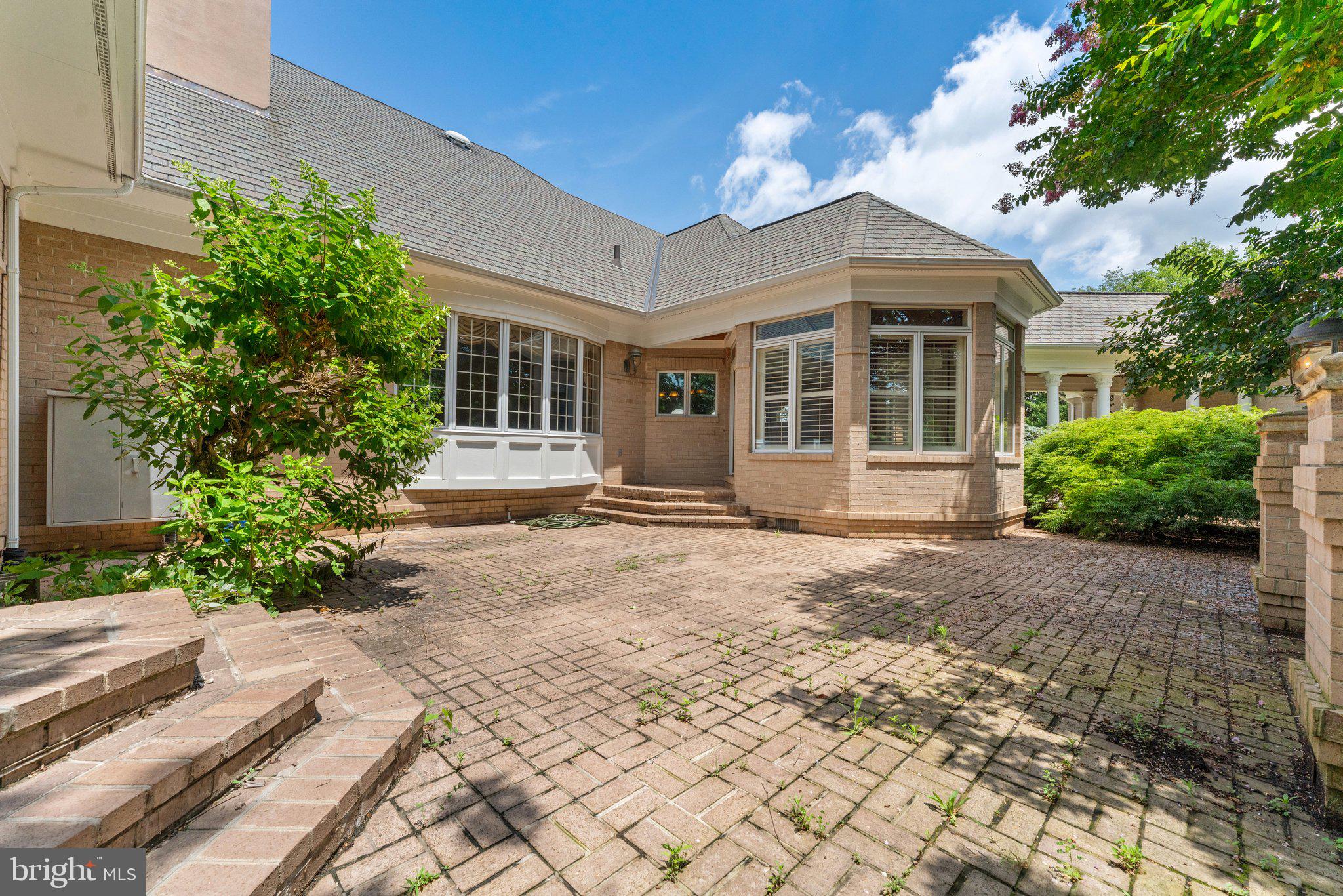 BRENT-TURF ACRES - Residential